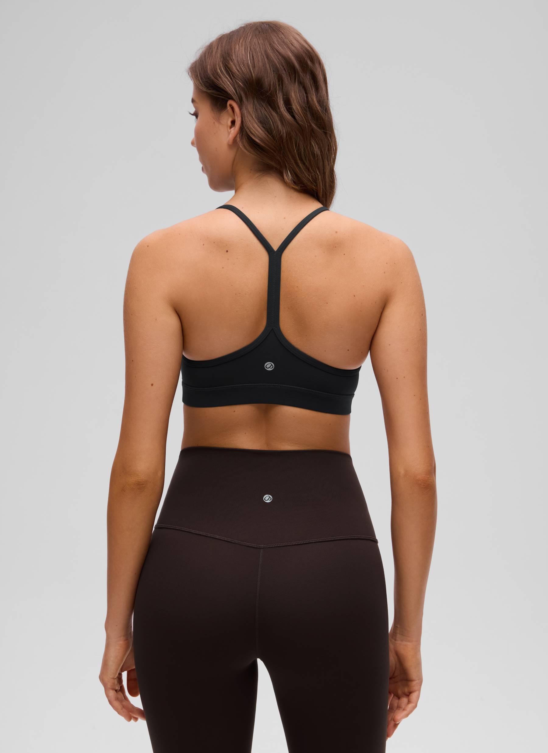 CRZ YOGA Bra Olahraga Yoga Wanita dengan Dukungan Ringan, Model " Butterluxe ", Punggung Y, Warna Hitam