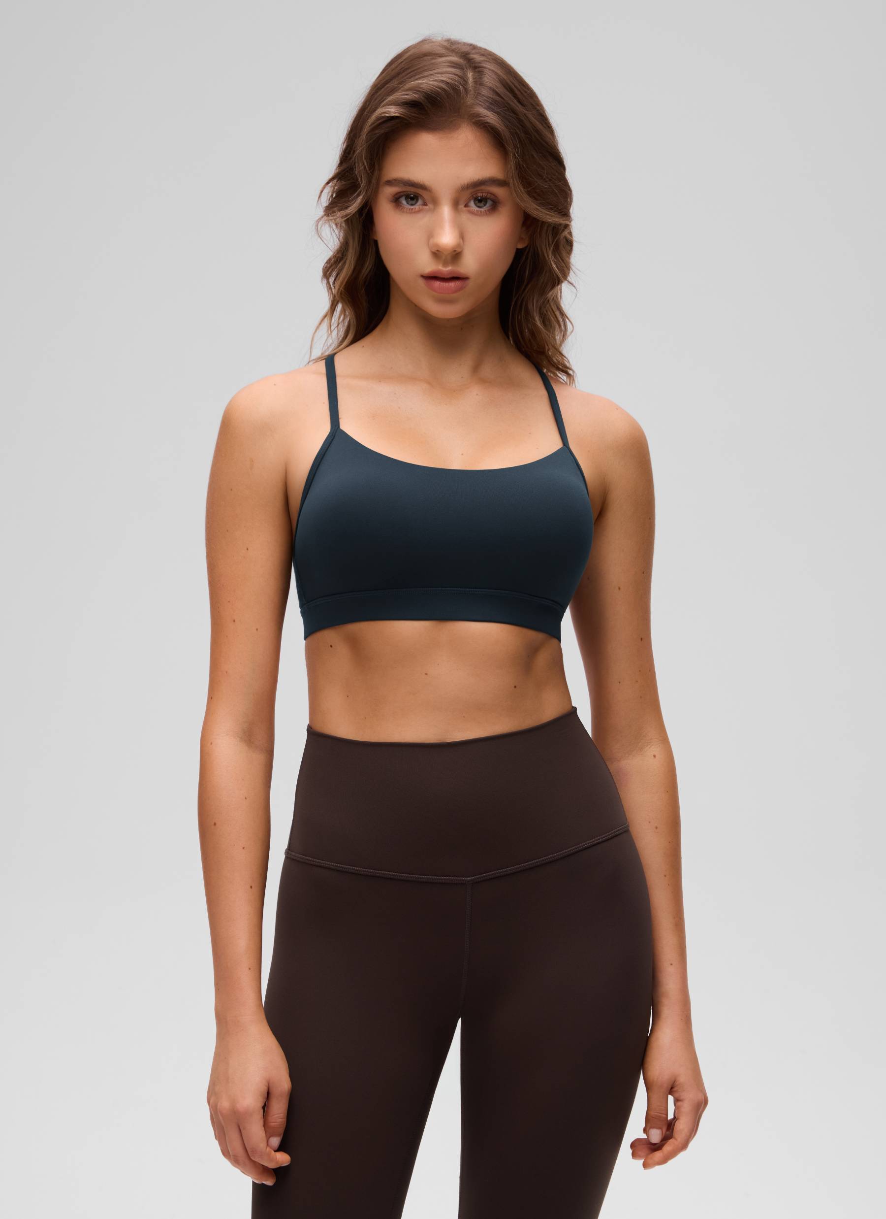 CRZ YOGA Bra Olahraga Yoga Wanita dengan Dukungan Ringan, Model " Butterluxe ", Punggung Berbentuk Y, Warna True Navy