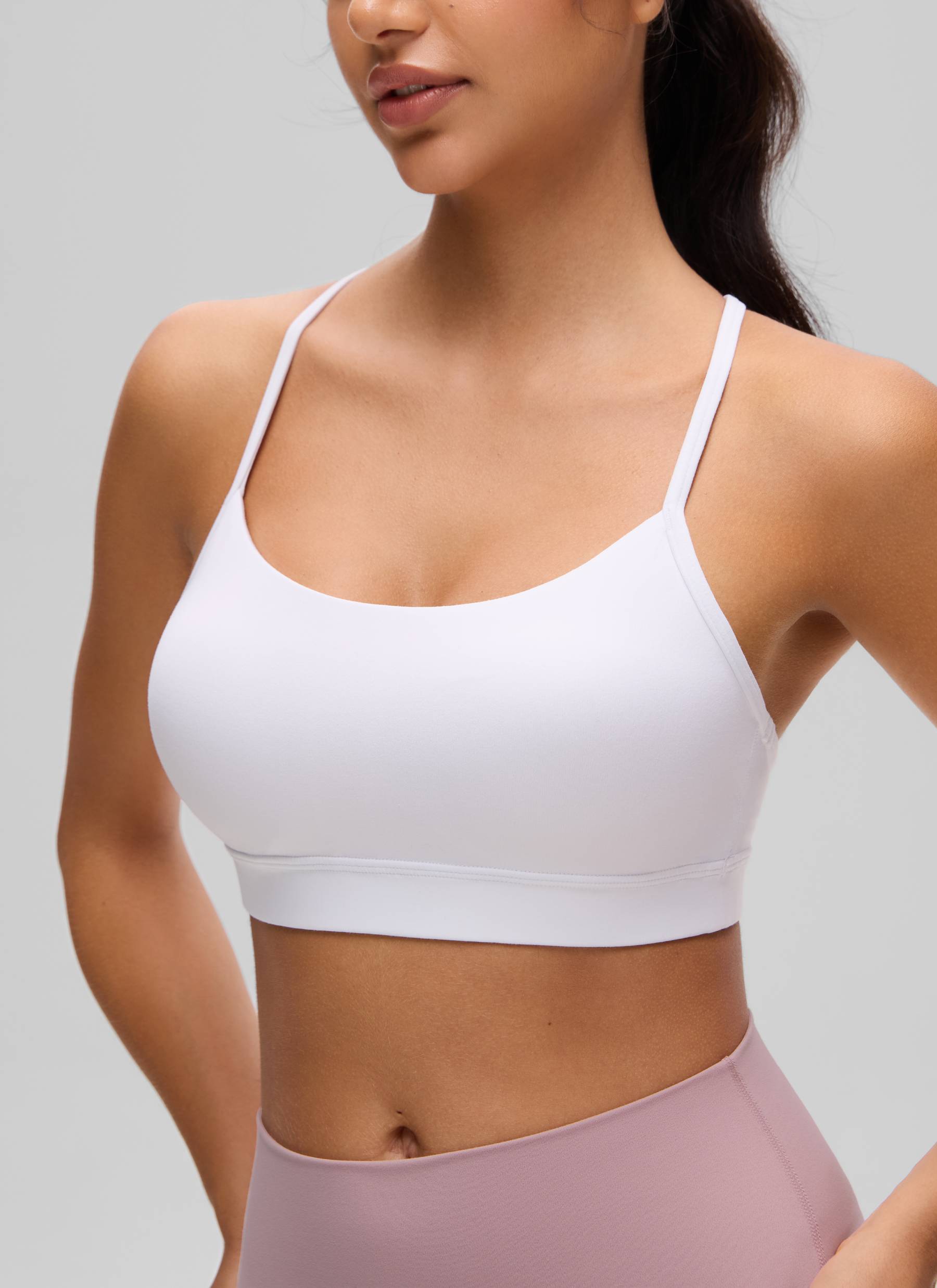 CRZ YOGA Bra Olahraga Yoga Wanita dengan Dukungan Ringan, Model " Butterluxe ", Punggung Y, Warna Putih