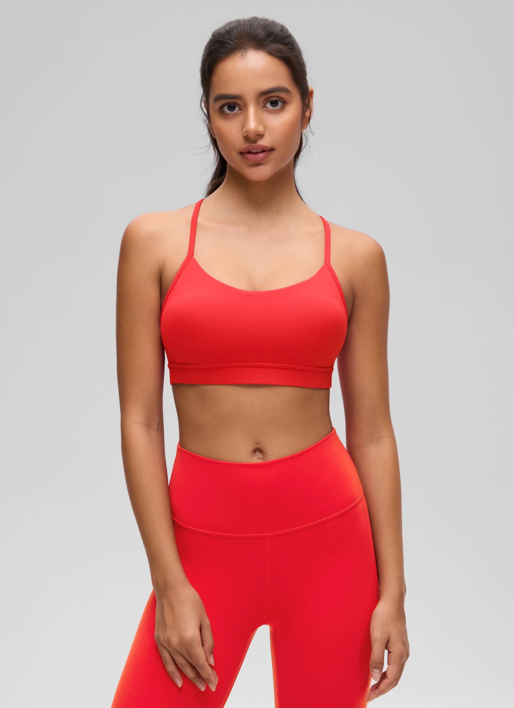 CRZ YOGA Bra Olahraga Yoga Wanita dengan Dukungan Ringan, Model " Butterluxe ", Punggung Berbentuk Y, Warna Merah Tua
