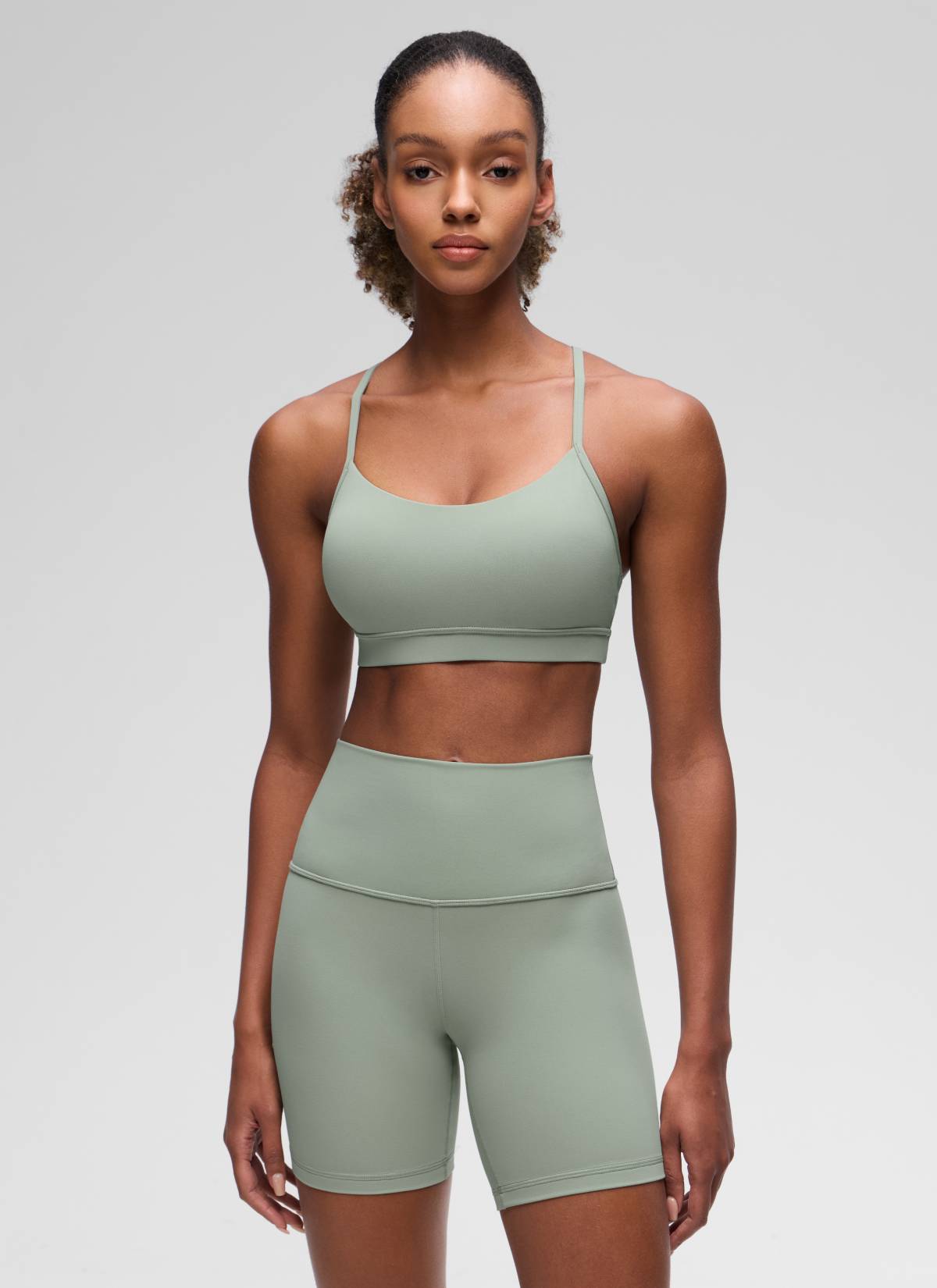 CRZ YOGA Bra Olahraga Yoga Wanita dengan Dukungan Ringan, Model " Butterluxe ", Punggung Y, Warna Hijau Palm Court