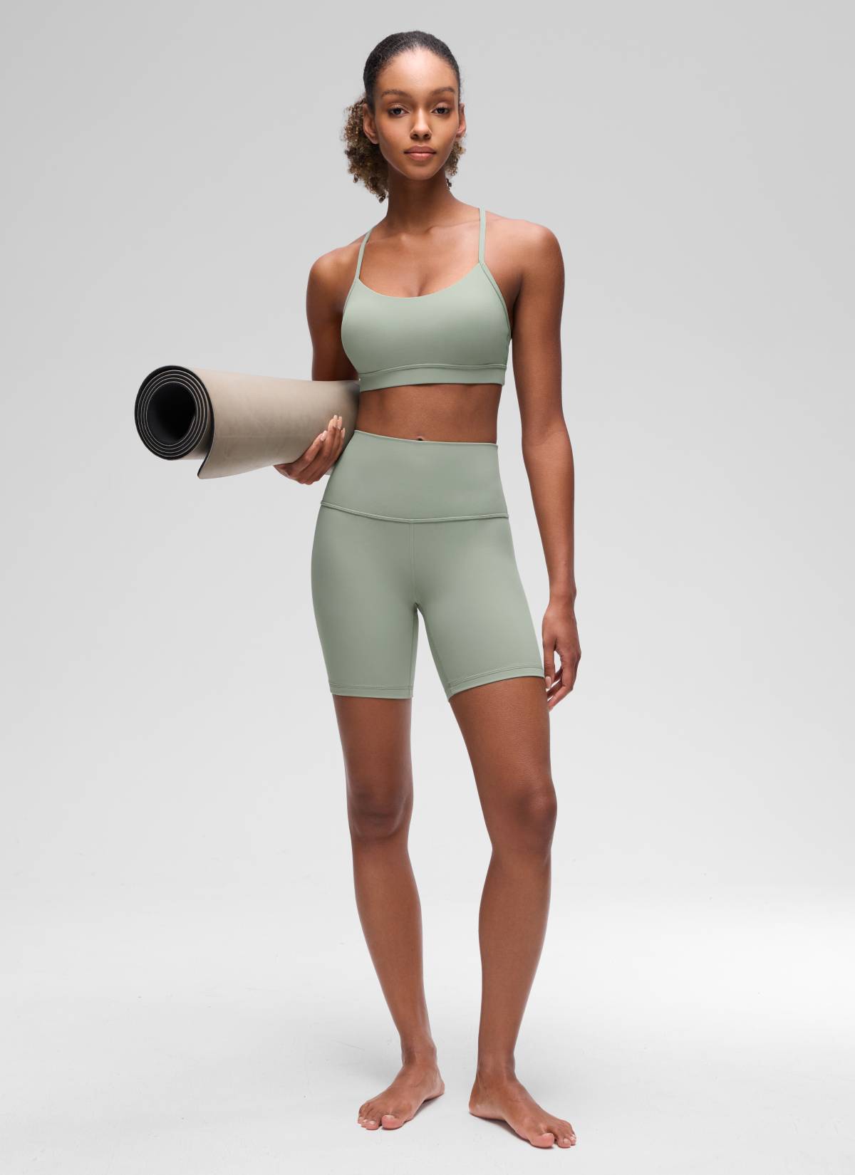 CRZ YOGA Bra Olahraga Yoga Wanita dengan Dukungan Ringan, Model " Butterluxe ", Punggung Y, Warna Hijau Palm Court