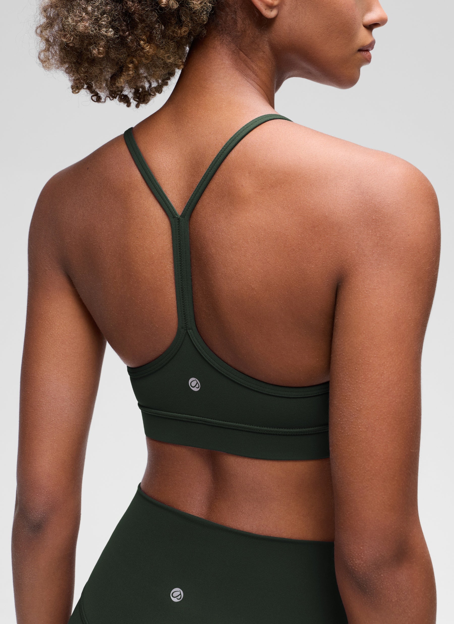 CRZ YOGA Bra Olahraga Yoga Wanita dengan Dukungan Ringan, Model " Butterluxe ", Punggung Y, Warna Legend Green