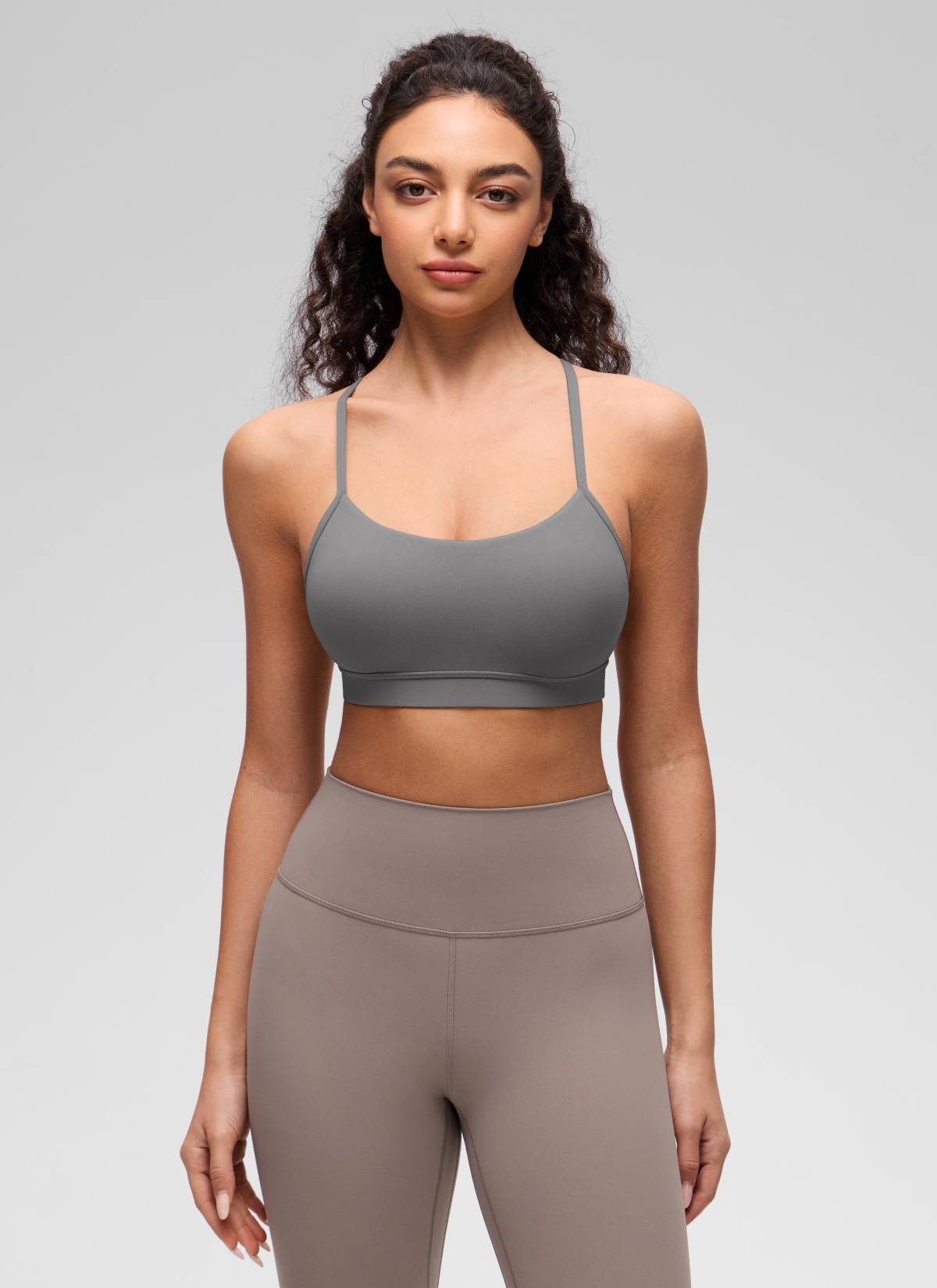 CRZ YOGA Bra Olahraga Yoga Wanita dengan Dukungan Ringan, Model " Butterluxe ", Punggung Y, Warna Abu-abu Muda