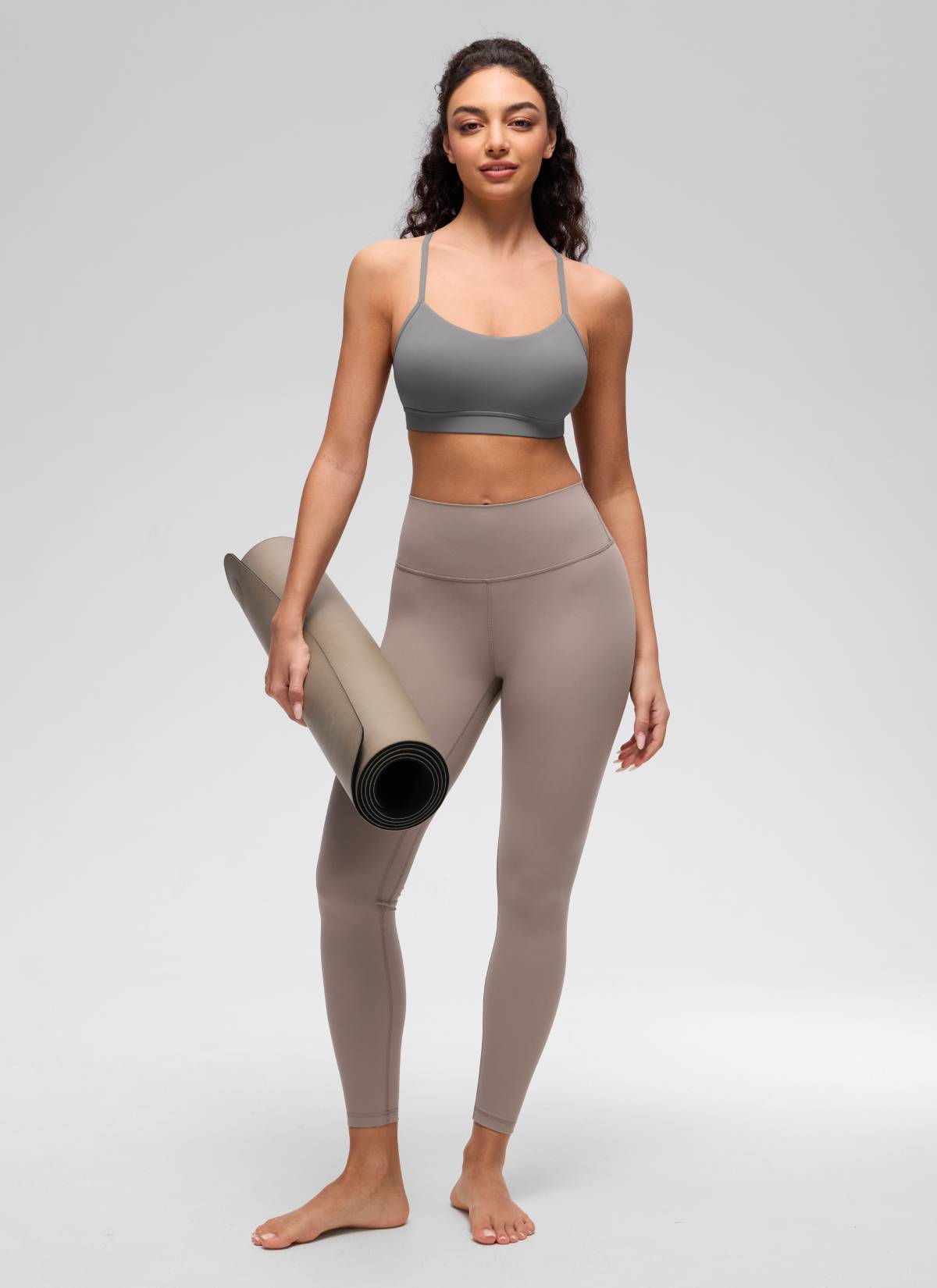 CRZ YOGA Bra Olahraga Yoga Wanita dengan Dukungan Ringan, Model " Butterluxe ", Punggung Y, Warna Abu-abu Muda