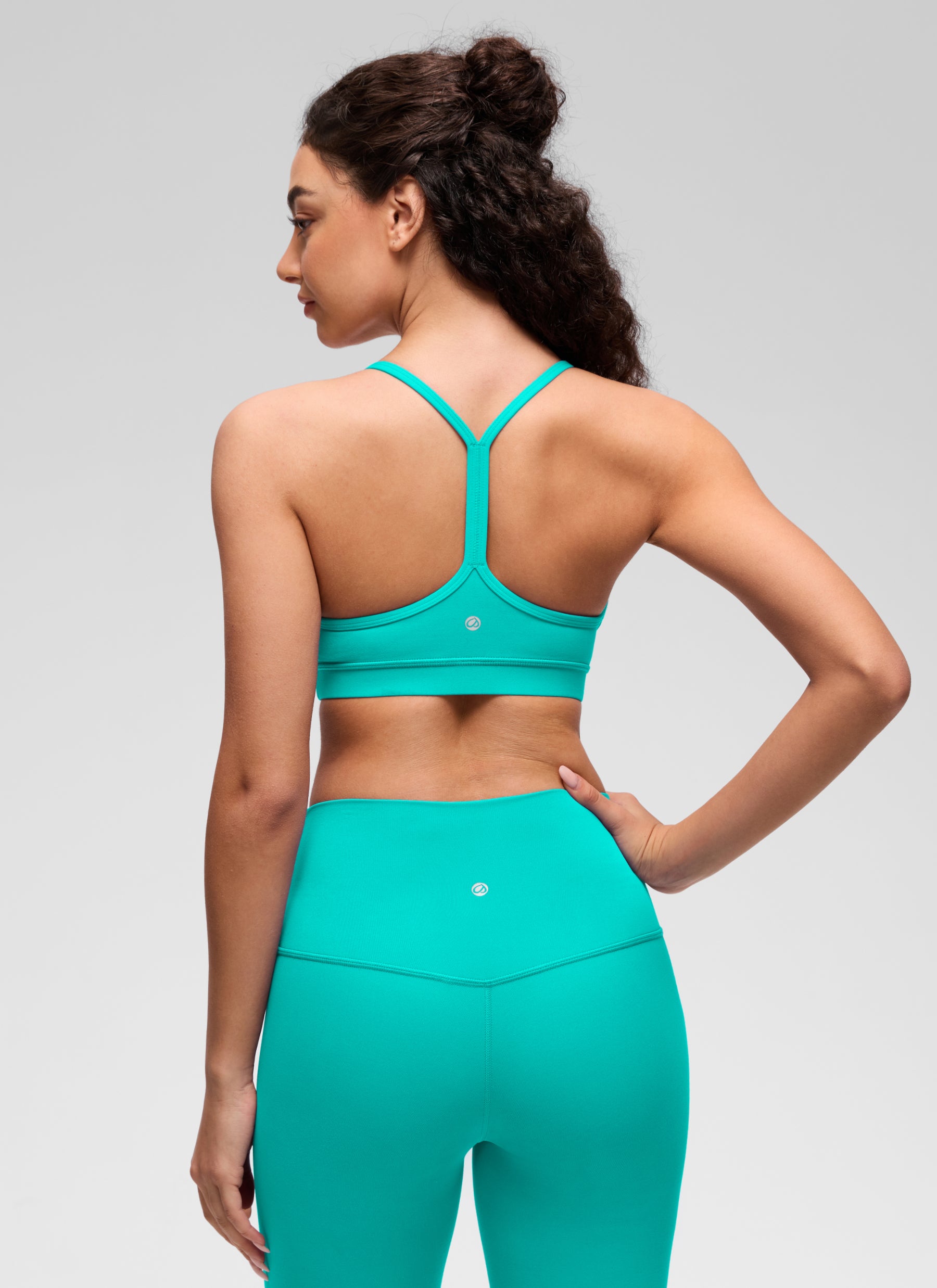 CRZ YOGA Bra Olahraga Yoga Wanita dengan Dukungan Ringan, Model " Butterluxe ", Punggung Y, Motif Tropics Teal