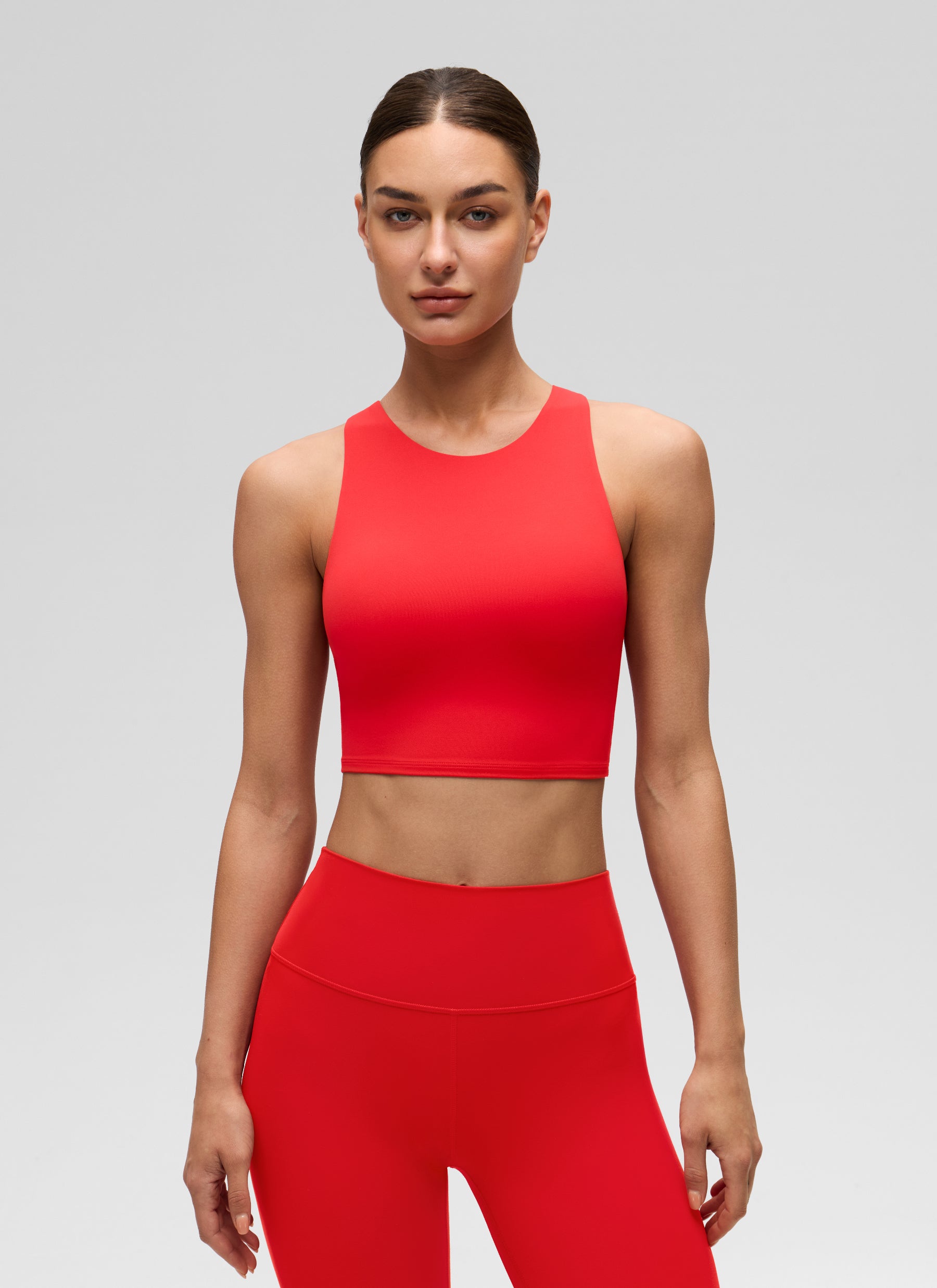 CRZ YOGA  Kaos Tanktop Yoga Wanita dengan Dukungan Rendah, Model " Butterluxe ", Leher Tinggi, Punggung Racerback, Warna Merah Tua