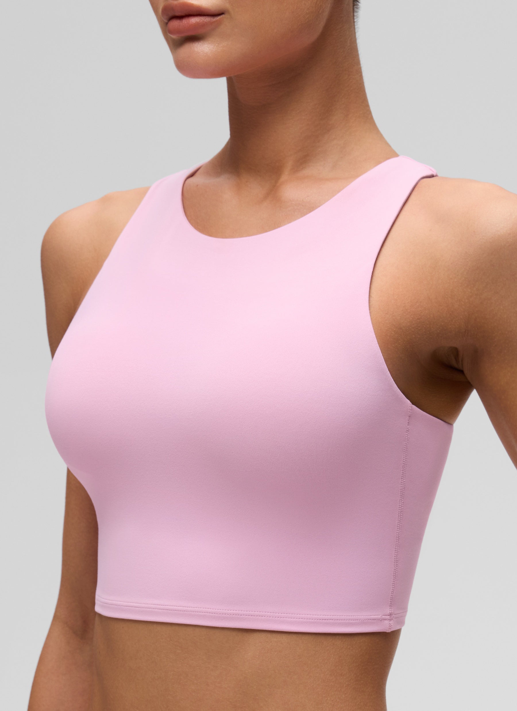 CRZ YOGA  Atasan Yoga Wanita dengan Dukungan Rendah, Model Butterluxe , Leher Tinggi, Punggung Racerback, Warna Vita Pink