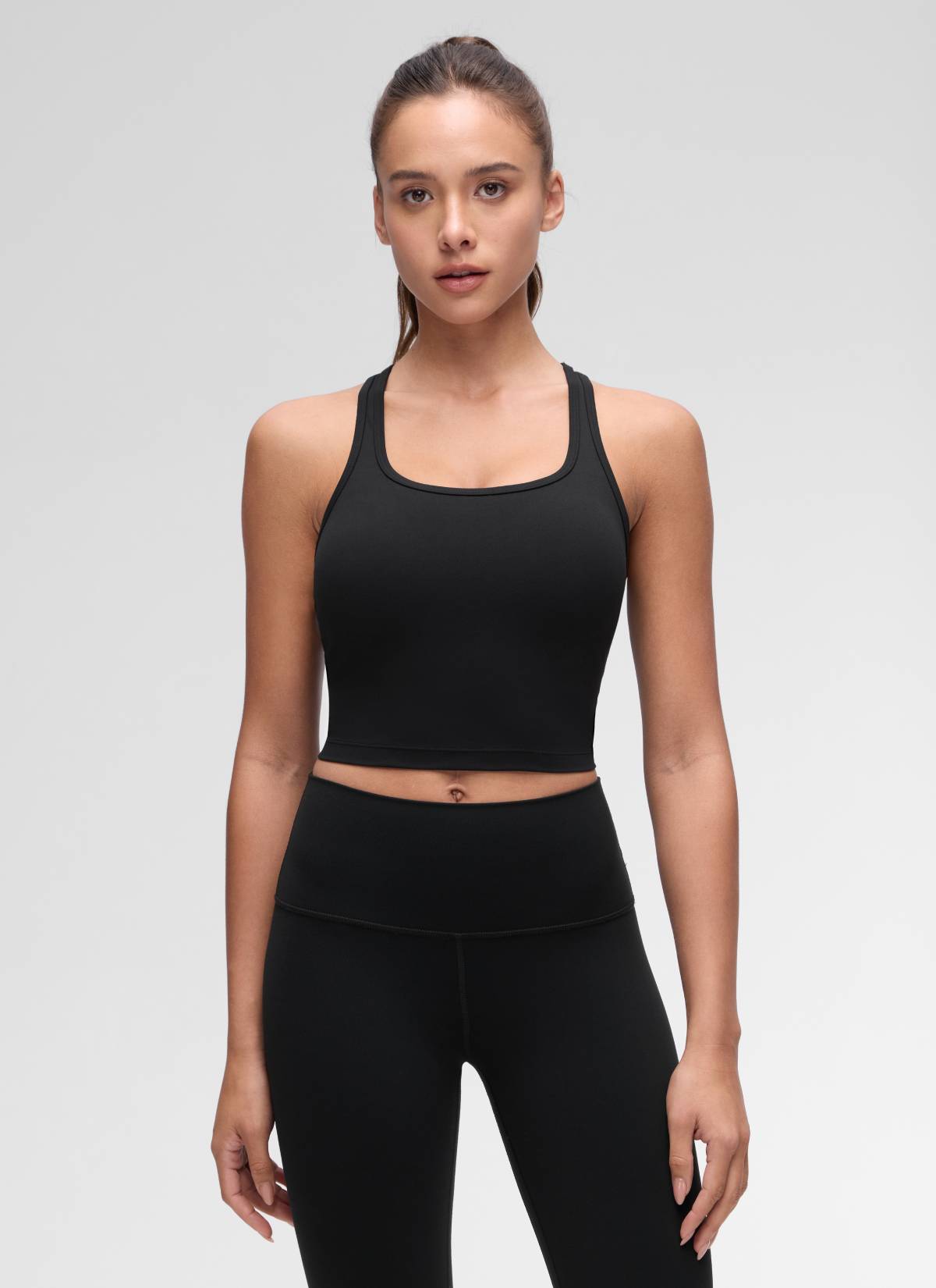 CRZ YOGA Bra Yoga Wanita dengan Dukungan Rendah, Model " Butterluxe ", Leher Bulat, Punggung Berbentuk Y, Warna Hitam