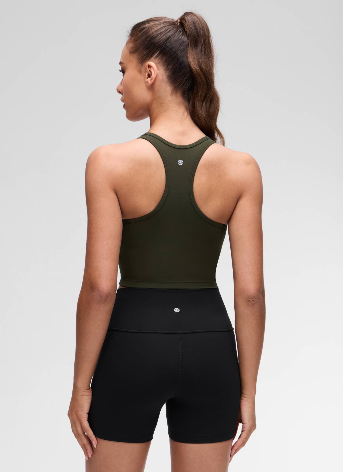 CRZ YOGA Bra Yoga Wanita dengan Dukungan Rendah, Model " Butterluxe ", Leher Bulat, Punggung Berbentuk Y, Warna Hijau Zaitun