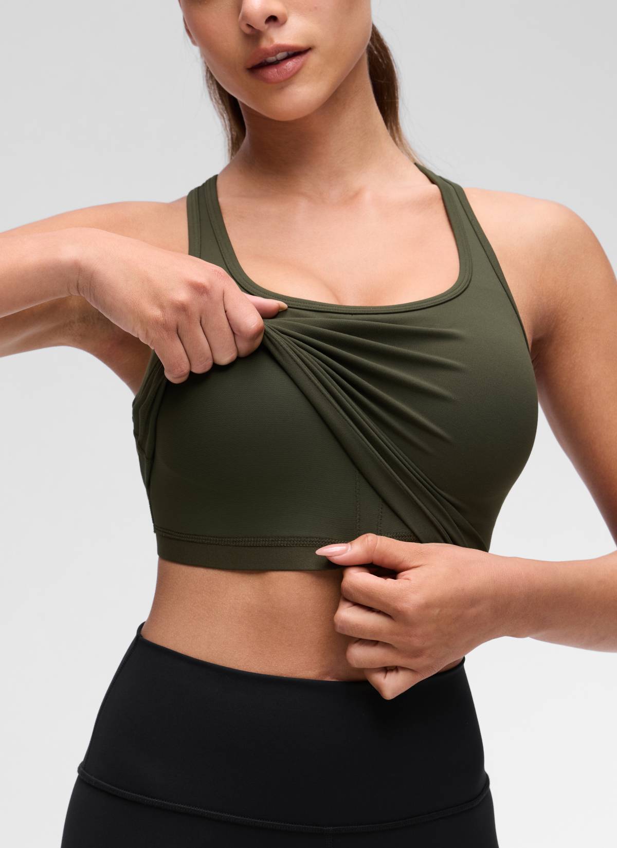 CRZ YOGA Bra Yoga Wanita dengan Dukungan Rendah, Model " Butterluxe ", Leher Bulat, Punggung Berbentuk Y, Warna Hijau Zaitun