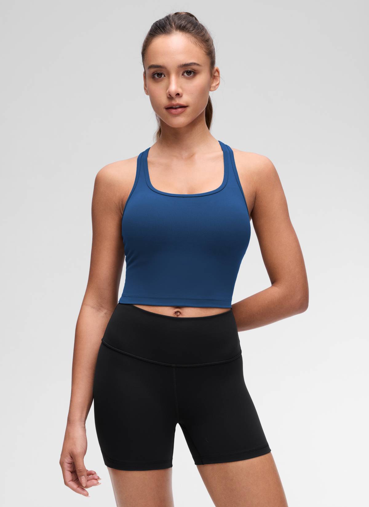 CRZ YOGA Bra Yoga Wanita dengan Dukungan Rendah, Model " Butterluxe " dengan Leher Bulat dan Punggung Berbentuk Y, Warna French Navy