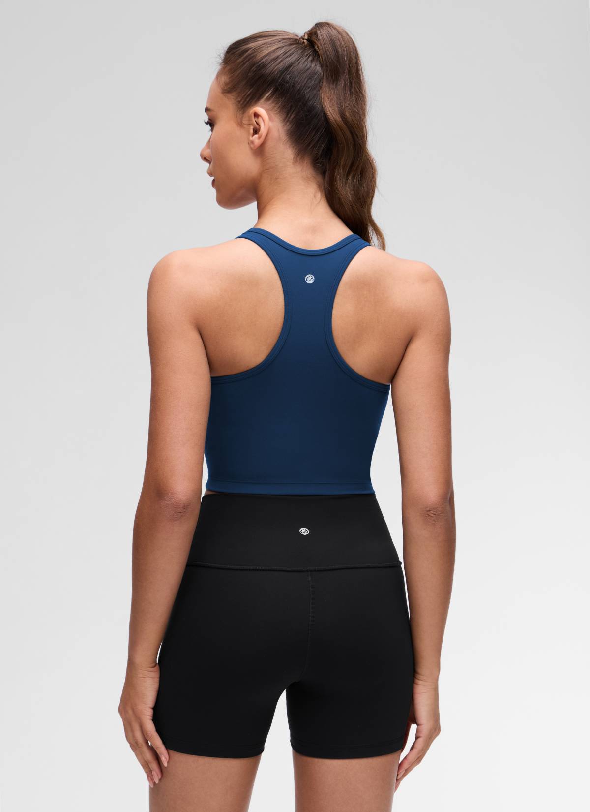CRZ YOGA Bra Yoga Wanita dengan Dukungan Rendah, Model " Butterluxe " dengan Leher Bulat dan Punggung Berbentuk Y, Warna French Navy