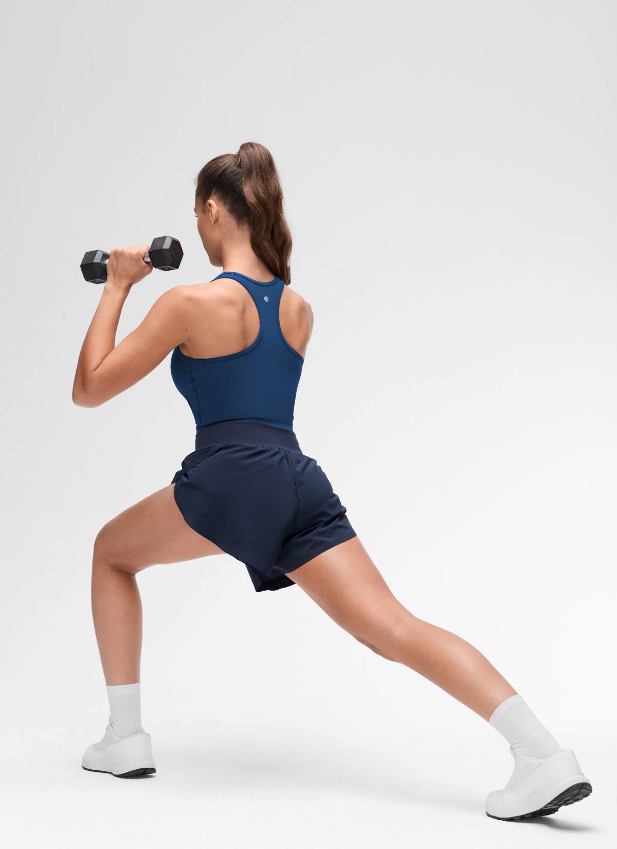 CRZ YOGA Bra Yoga Wanita dengan Dukungan Rendah, Model " Butterluxe " dengan Leher Bulat dan Punggung Berbentuk Y, Warna French Navy