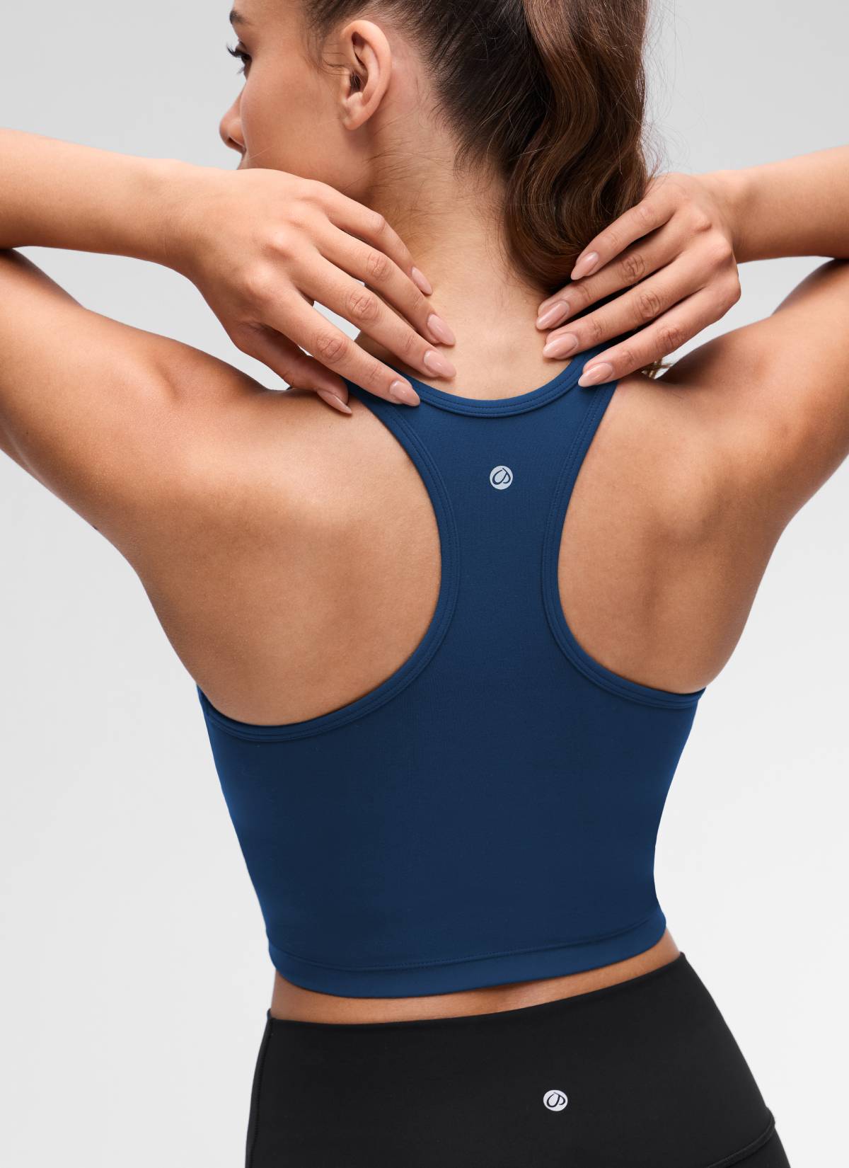 CRZ YOGA Bra Yoga Wanita dengan Dukungan Rendah, Model " Butterluxe " dengan Leher Bulat dan Punggung Berbentuk Y, Warna French Navy