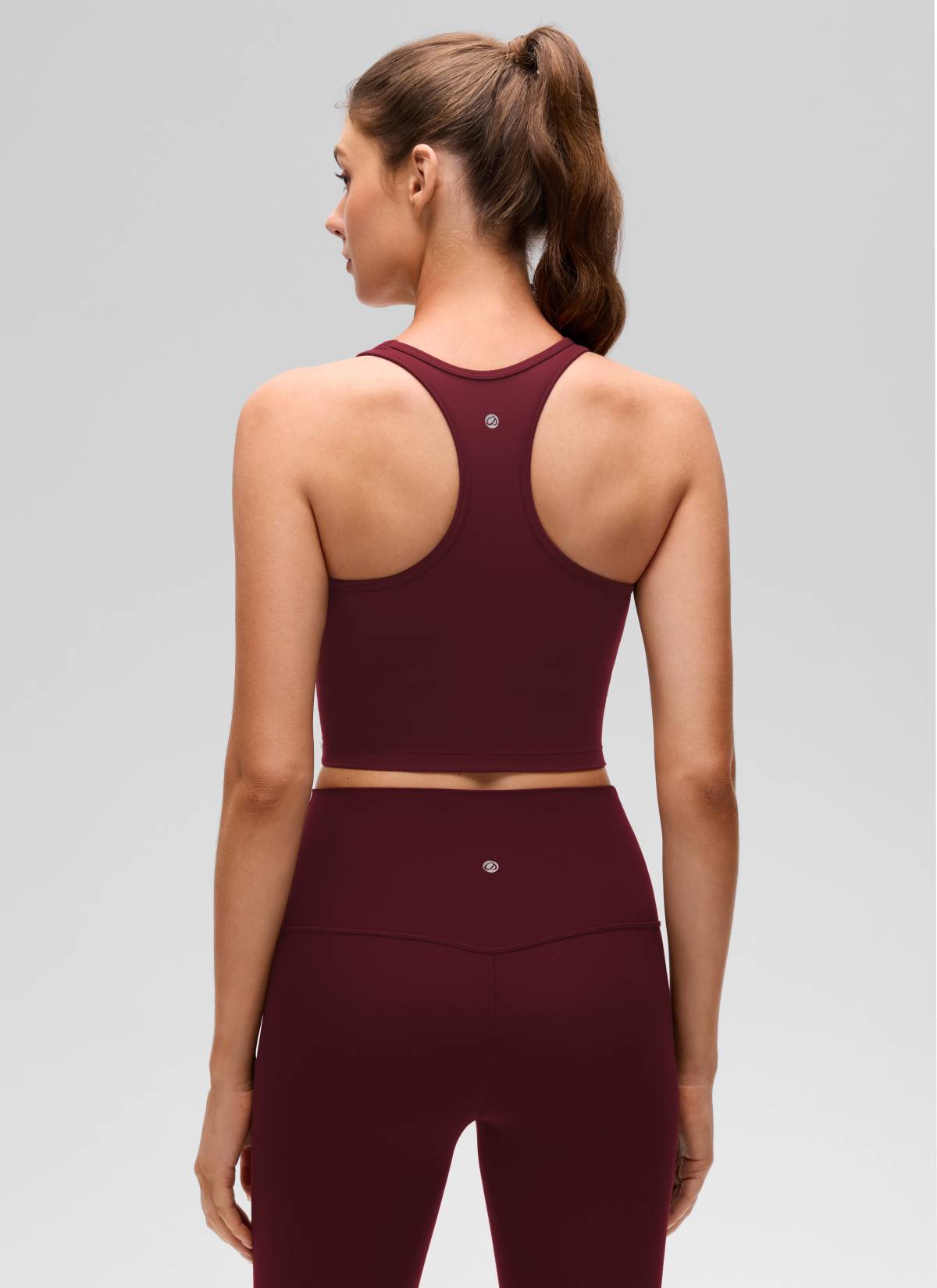 CRZ YOGA Bra Yoga Wanita dengan Dukungan Rendah, Model " Butterluxe ", Leher Bulat, Punggung Y, Warna Merah Merlot