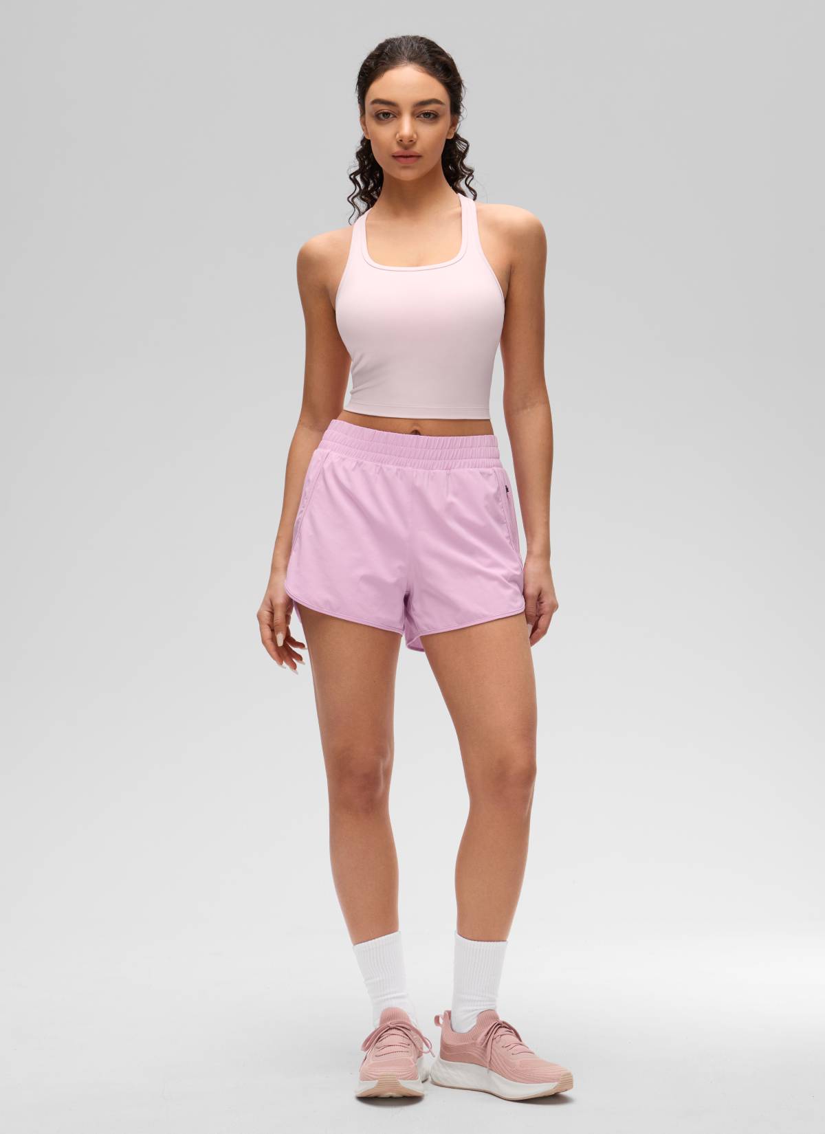 CRZ YOGA Bra Yoga Wanita dengan Dukungan Rendah, Model " Butterluxe ", Leher Bulat, Punggung Berbentuk Y, Warna Strawberry Pink