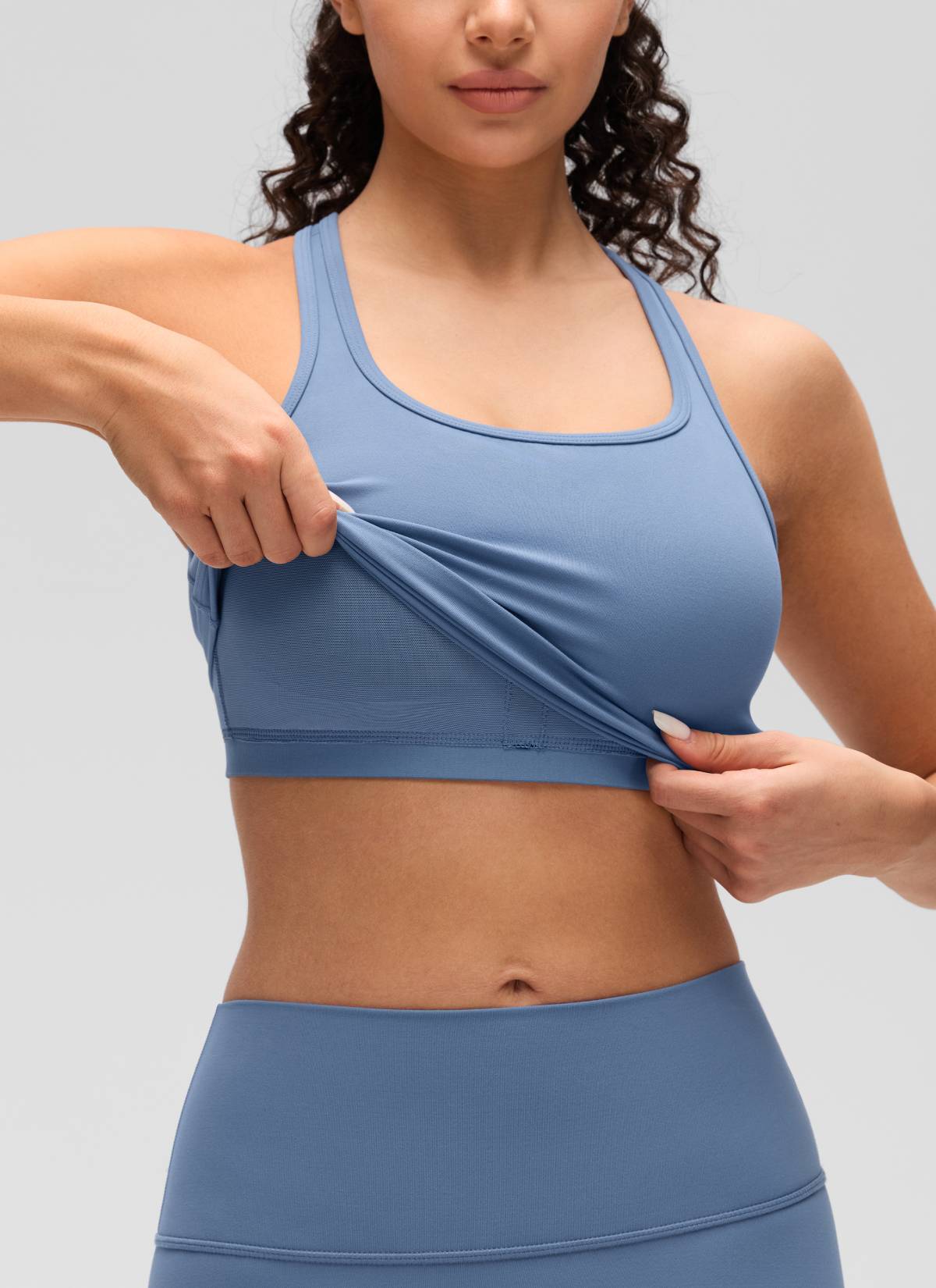 CRZ YOGA Bra Yoga Wanita dengan Dukungan Rendah, Model " Butterluxe " dengan Leher Bulat dan Punggung Berbentuk Y, Warna Oasis Blue