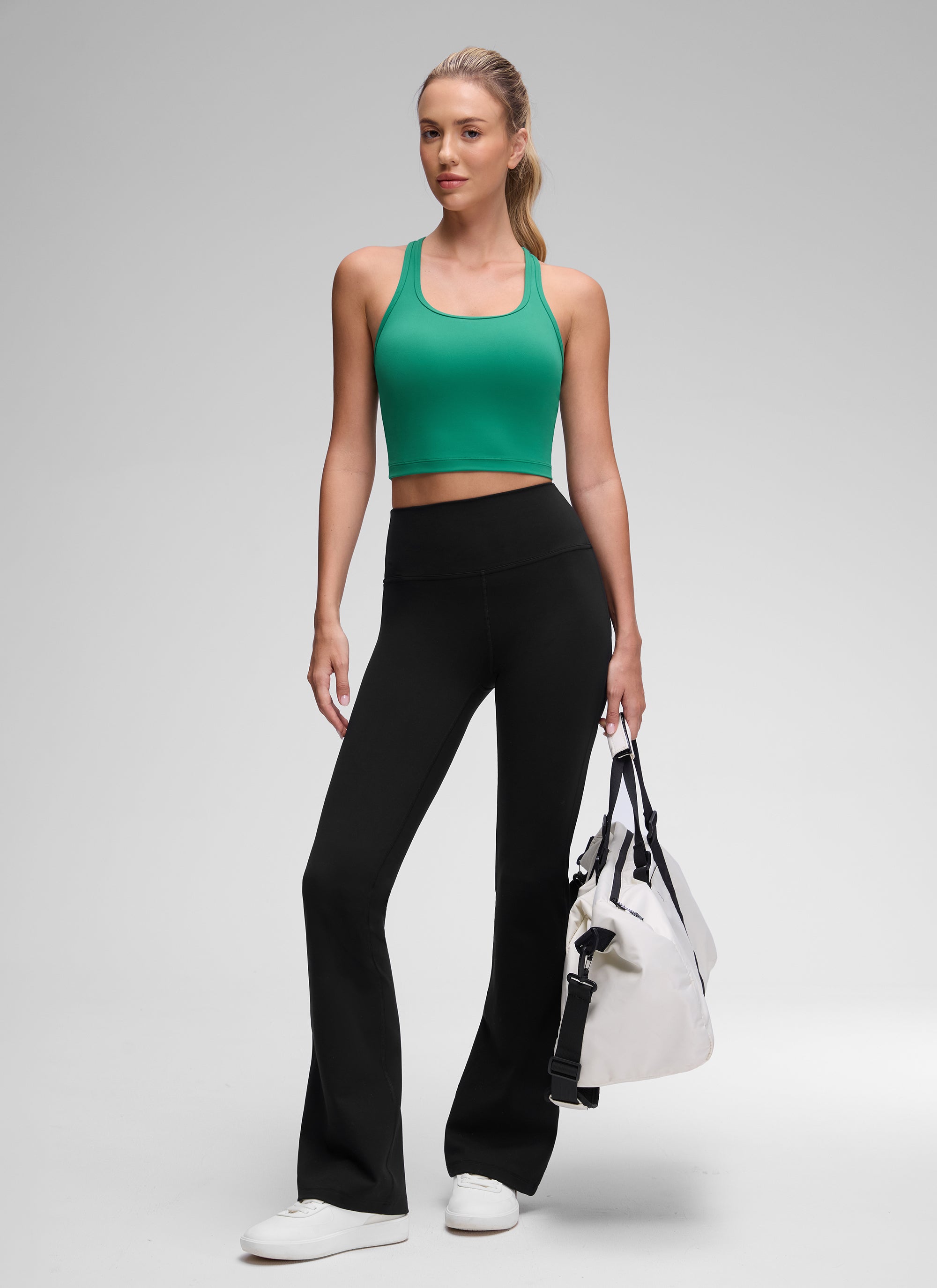 CRZ YOGA Bra Yoga Wanita dengan Dukungan Rendah, Model " Butterluxe " dengan Leher Bulat dan Punggung Berbentuk Y, Warna Cascadia Green
