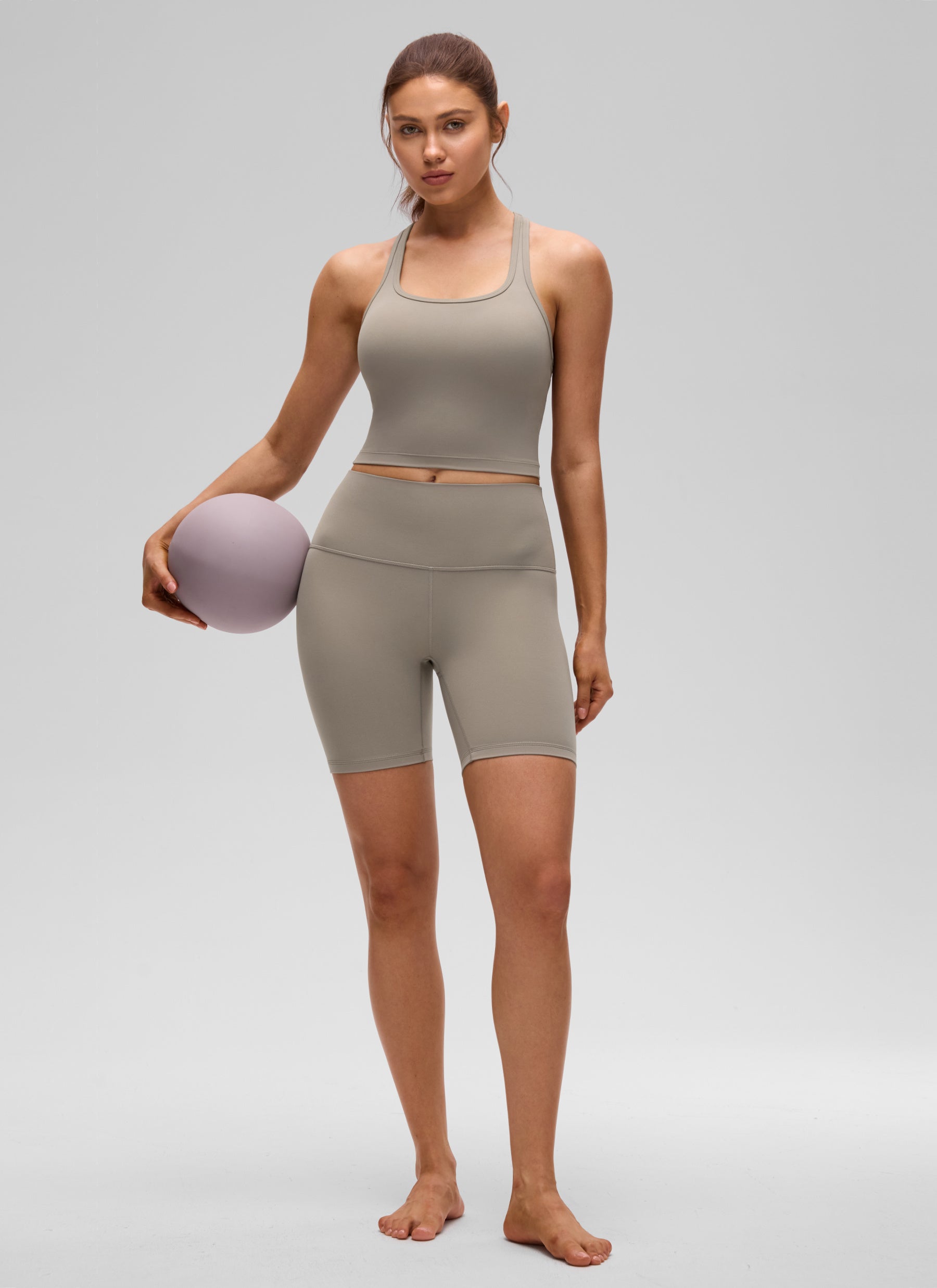 CRZ YOGA Bra Yoga Wanita dengan Dukungan Rendah, Model " Butterluxe ", Leher Bulat, Punggung Berbentuk Y, Warna Abu-abu Hangat
