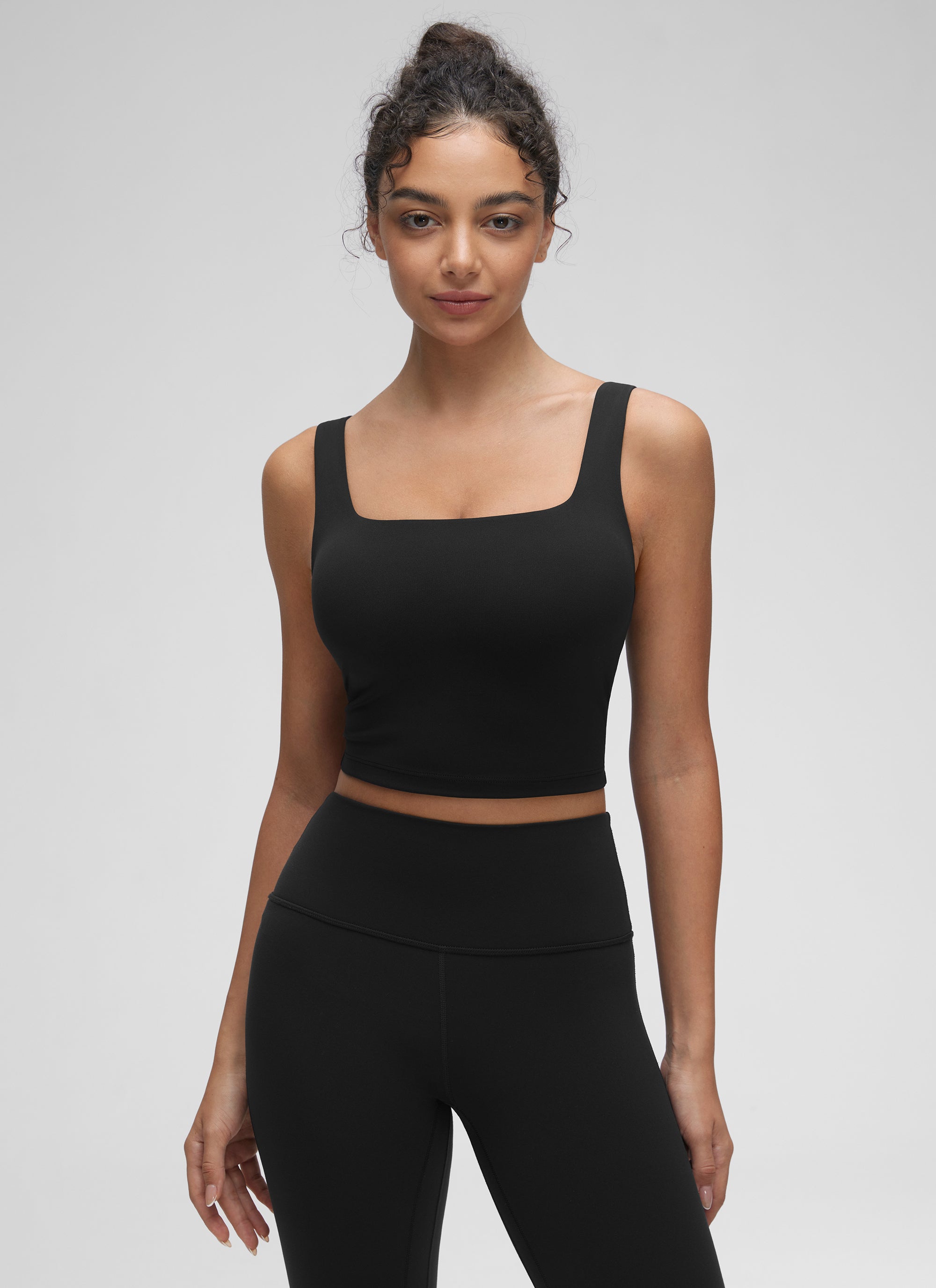 CRZ YOGA Bra Yoga Wanita Dampak Rendah, Model Long Butterluxe , Leher Persegi, Warna Hitam