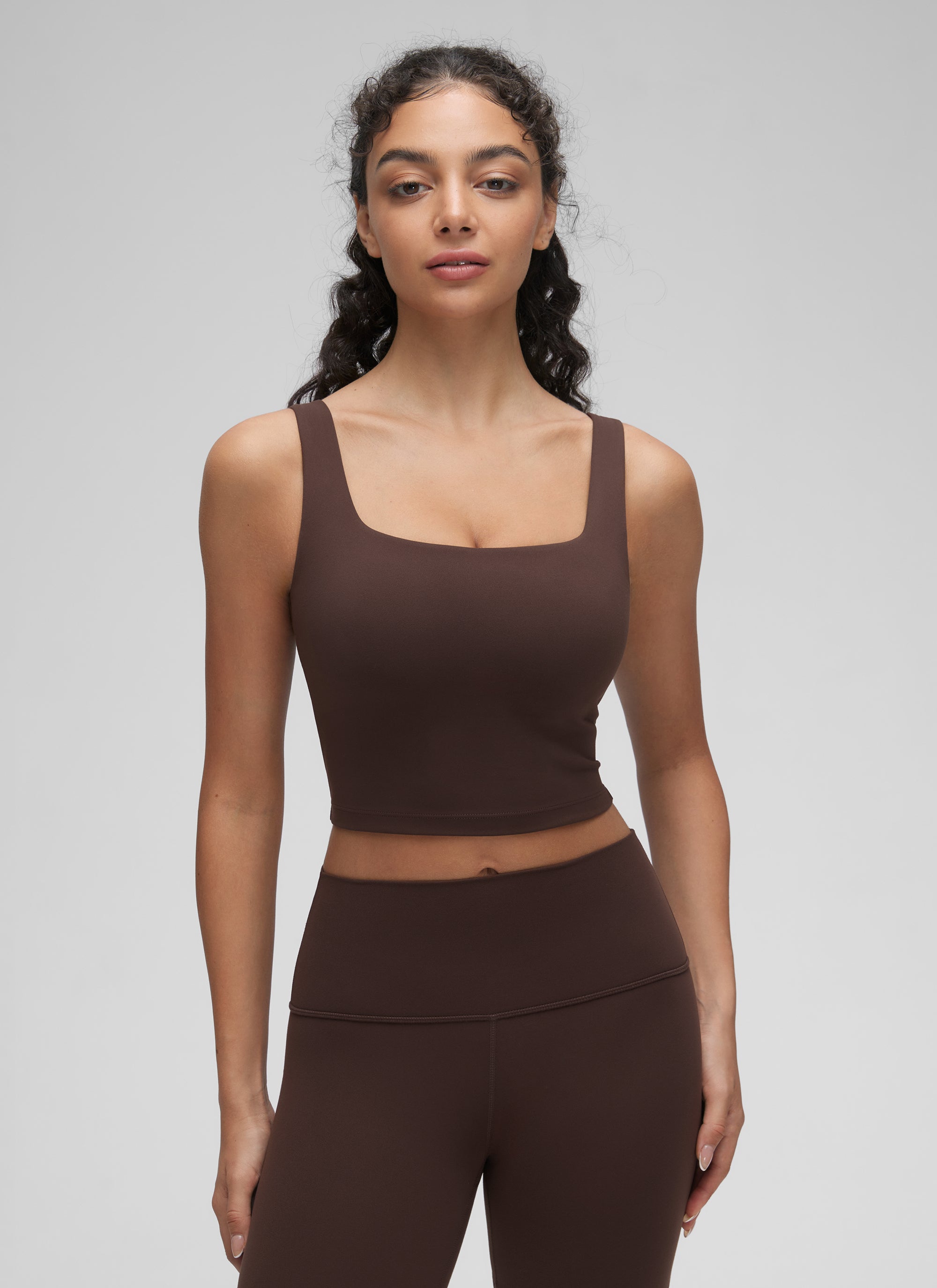 CRZ YOGA Bra Yoga Wanita Dampak Rendah, Model Long Butterluxe , Leher Persegi, Warna Hot Fudge Brown