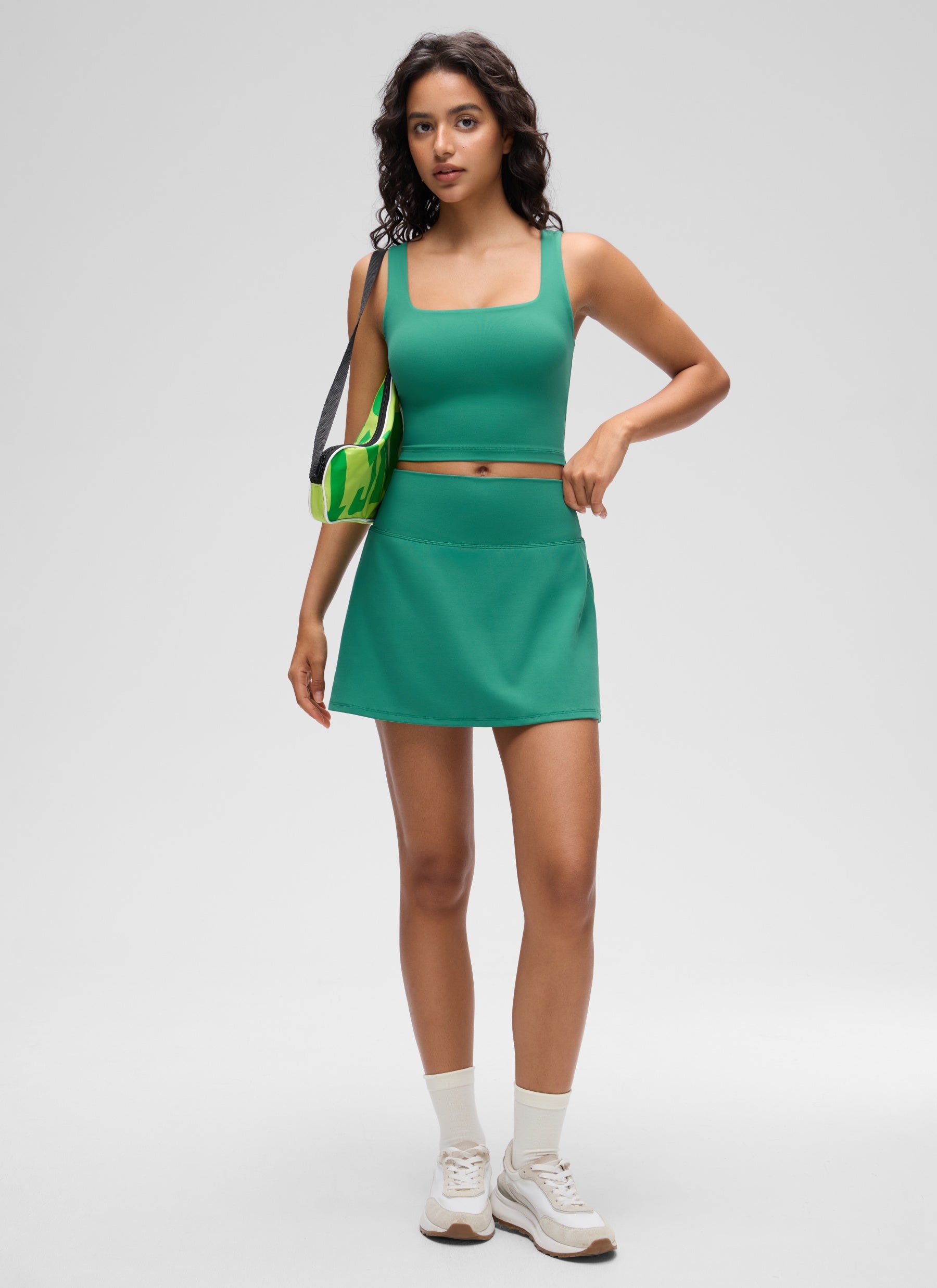 CRZ YOGA Bra Yoga Wanita Dampak Rendah, Model Long Butterluxe , Leher Persegi, Warna Cascadia Green
