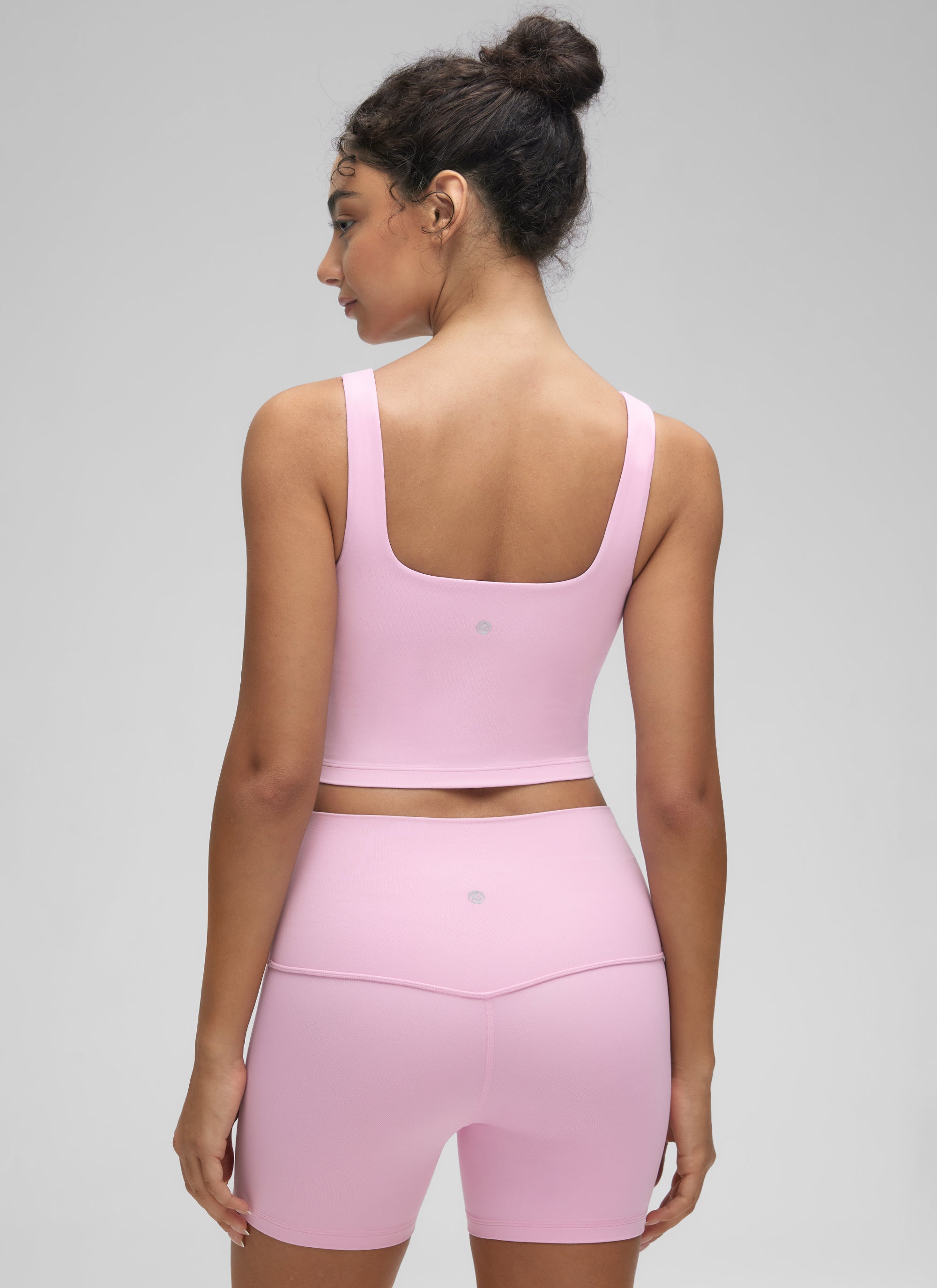 CRZ YOGA Bra Yoga Wanita Dampak Rendah dengan Desain " Butterluxe " dan Model Longline, Leher Persegi, Warna Vita Pink