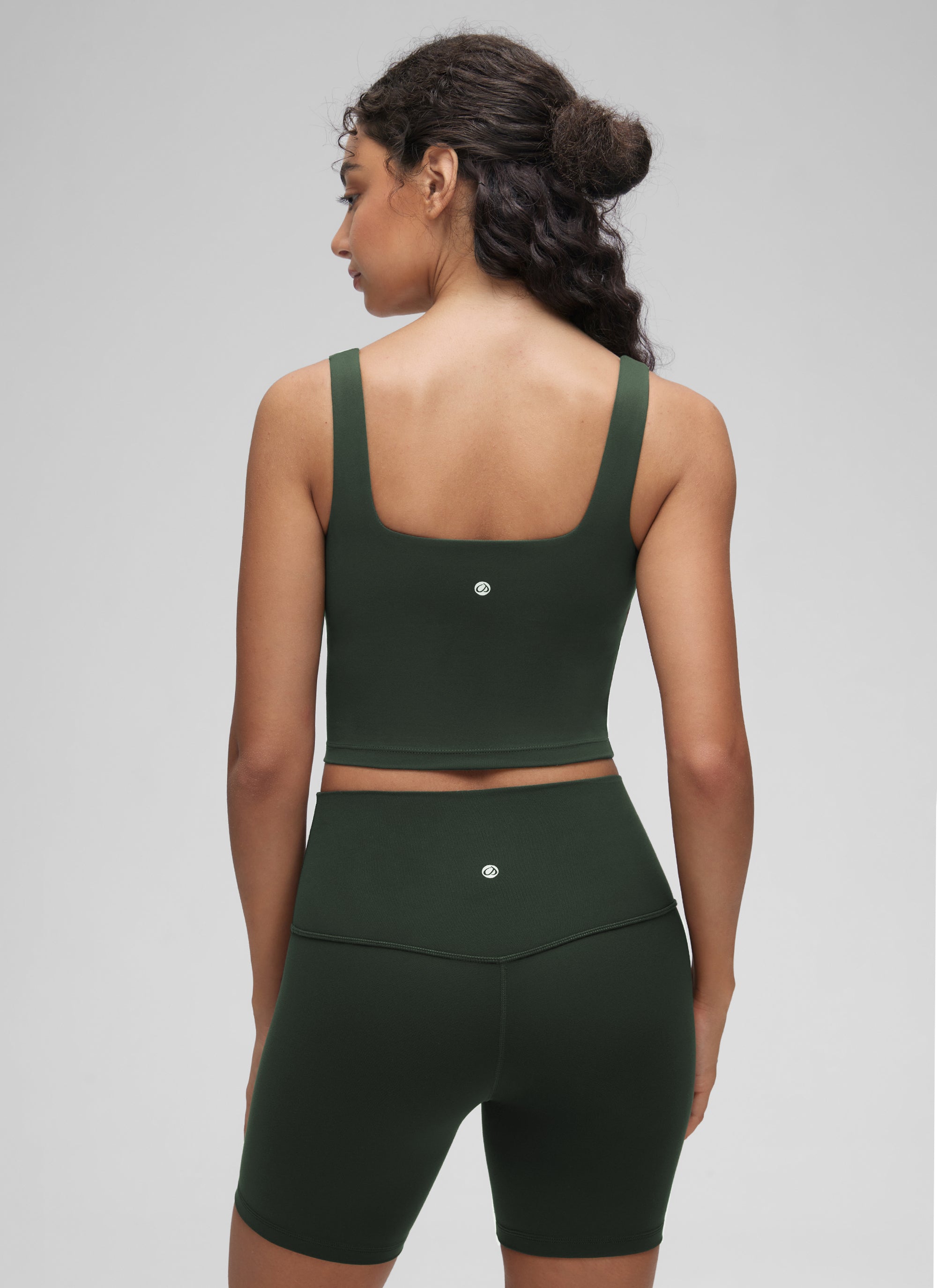 CRZ YOGA Bra Yoga Wanita Dampak Rendah dengan Desain " Butterluxe " dan Model Longline, Leher Persegi, Warna Hijau Legend