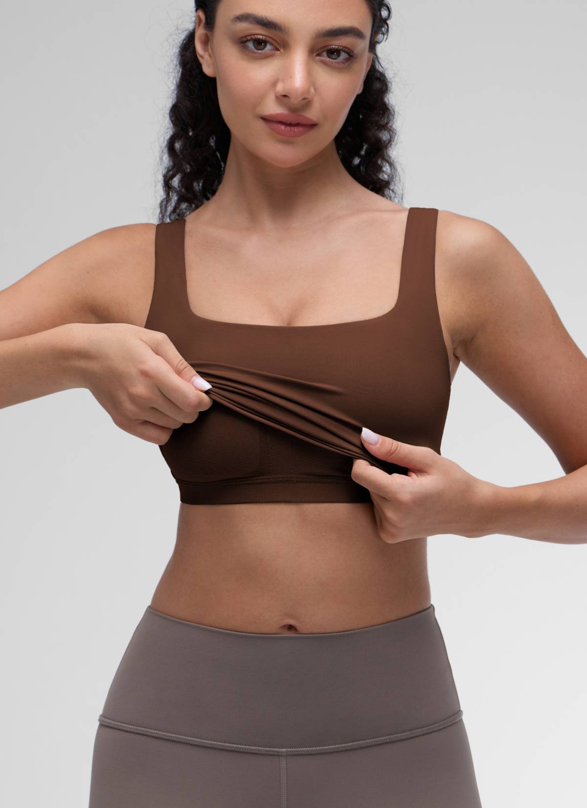 CRZ YOGA Bra Yoga Wanita Dampak Rendah dengan Desain " Butterluxe " dan Model Longline, Leher Persegi, Warna Lava Brown