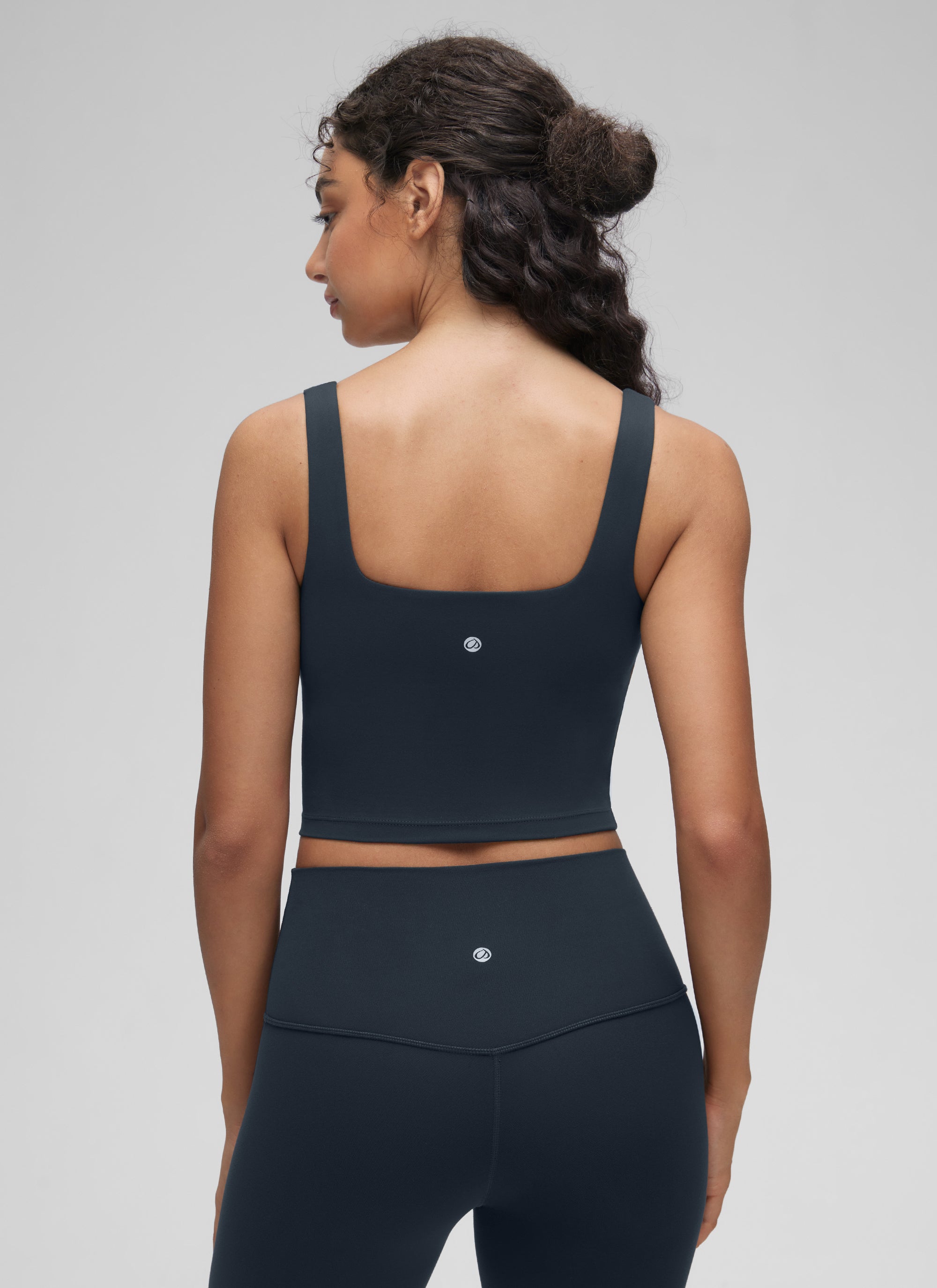 CRZ YOGA Bra Yoga Wanita Dampak Rendah, Model Long Butterluxe , Leher Persegi, Warna True Navy