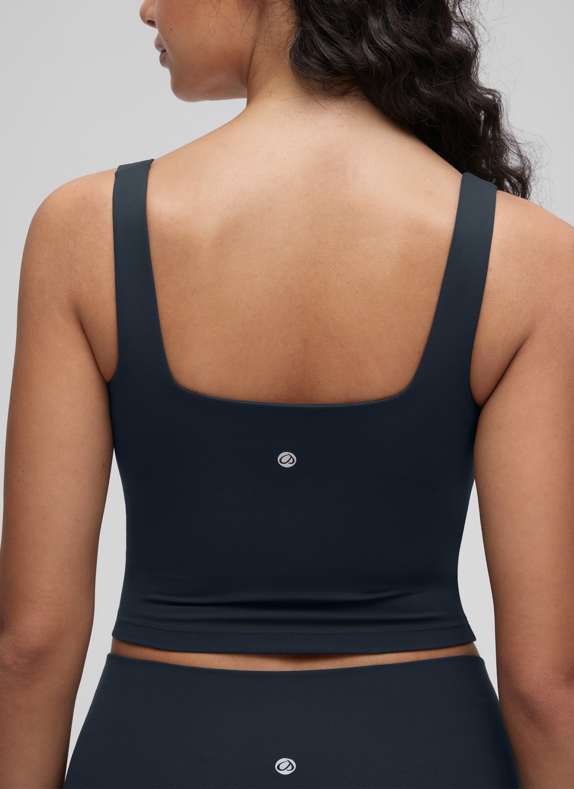 CRZ YOGA Bra Yoga Wanita Dampak Rendah, Model Long Butterluxe , Leher Persegi, Warna True Navy