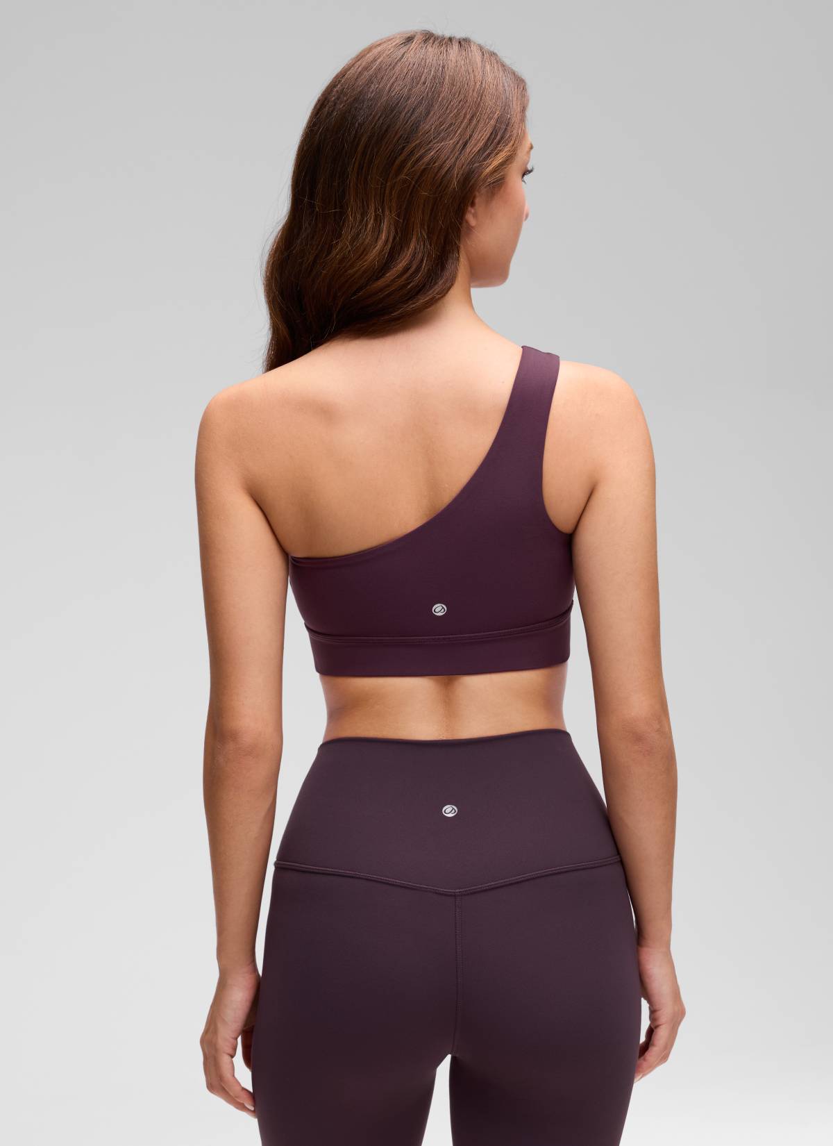 CRZ YOGA Butterluxe Bra Olahraga Wanita Satu Bahu Asimetris dengan Bantalan, Warna Ungu Tua