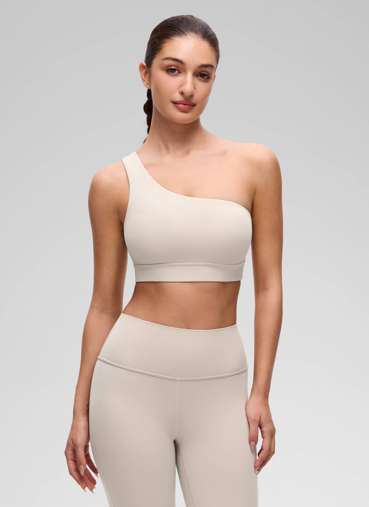 CRZ YOGA Butterluxe Bra Olahraga Wanita Satu Bahu Asimetris dengan Bantalan, Warna Mojave Tan