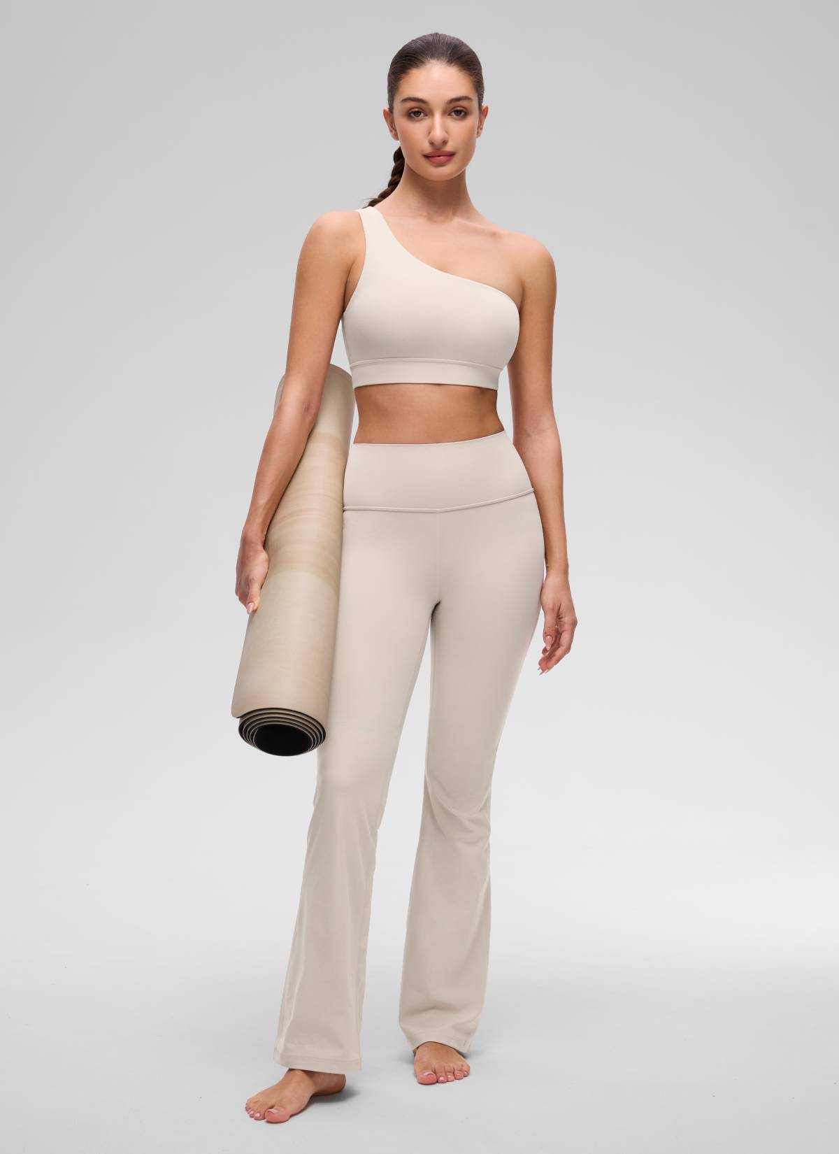 CRZ YOGA Butterluxe Bra Olahraga Wanita Satu Bahu Asimetris dengan Bantalan, Warna Mojave Tan