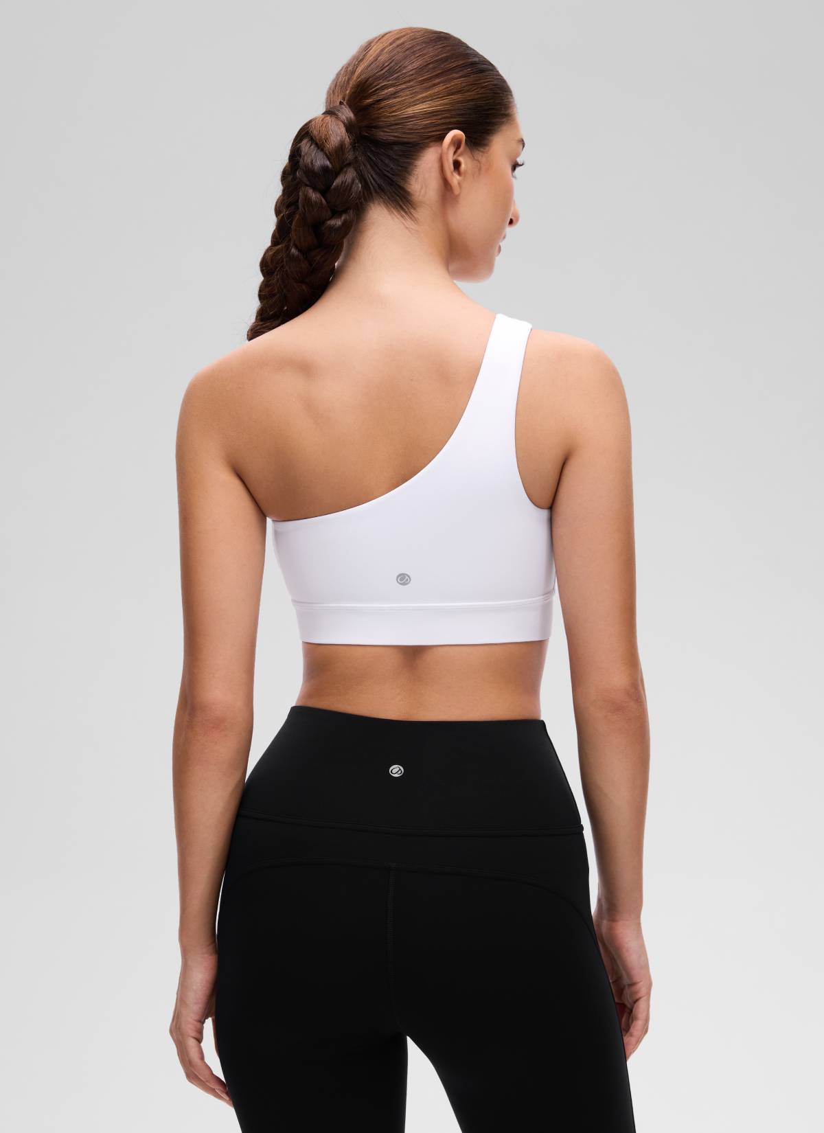 CRZ YOGA Butterluxe Bra Olahraga Wanita Satu Bahu Asimetris dengan Bantalan, Warna Putih
