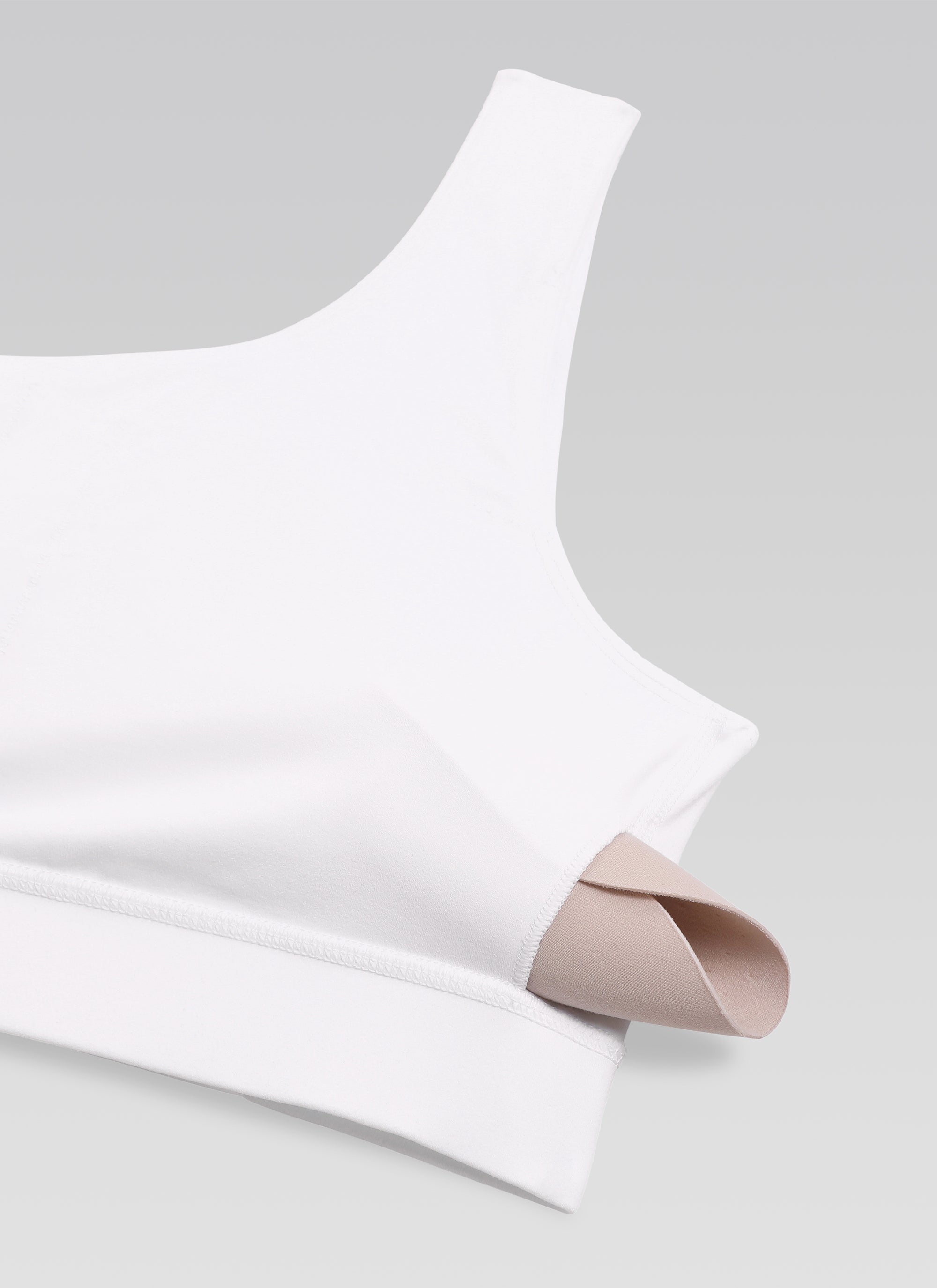 CRZ YOGA Butterluxe Bra Olahraga Wanita Satu Bahu Asimetris dengan Bantalan, Warna Putih
