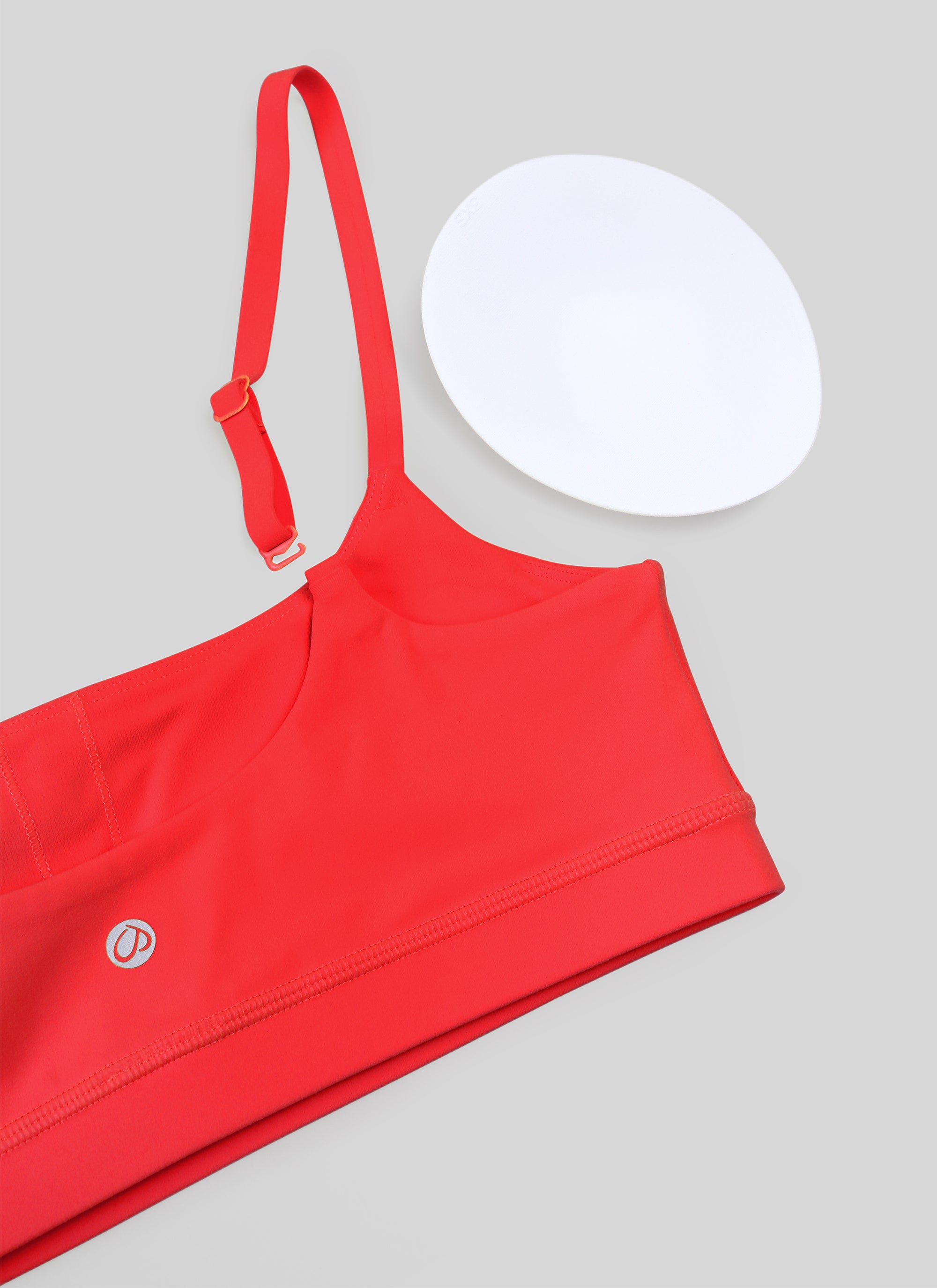 CRZ YOGA Bra Wanita dengan Tali Spaghetti yang Dapat Disesuaikan dan Leher Bulat, Model " Butterluxe ", Warna Merah Tua