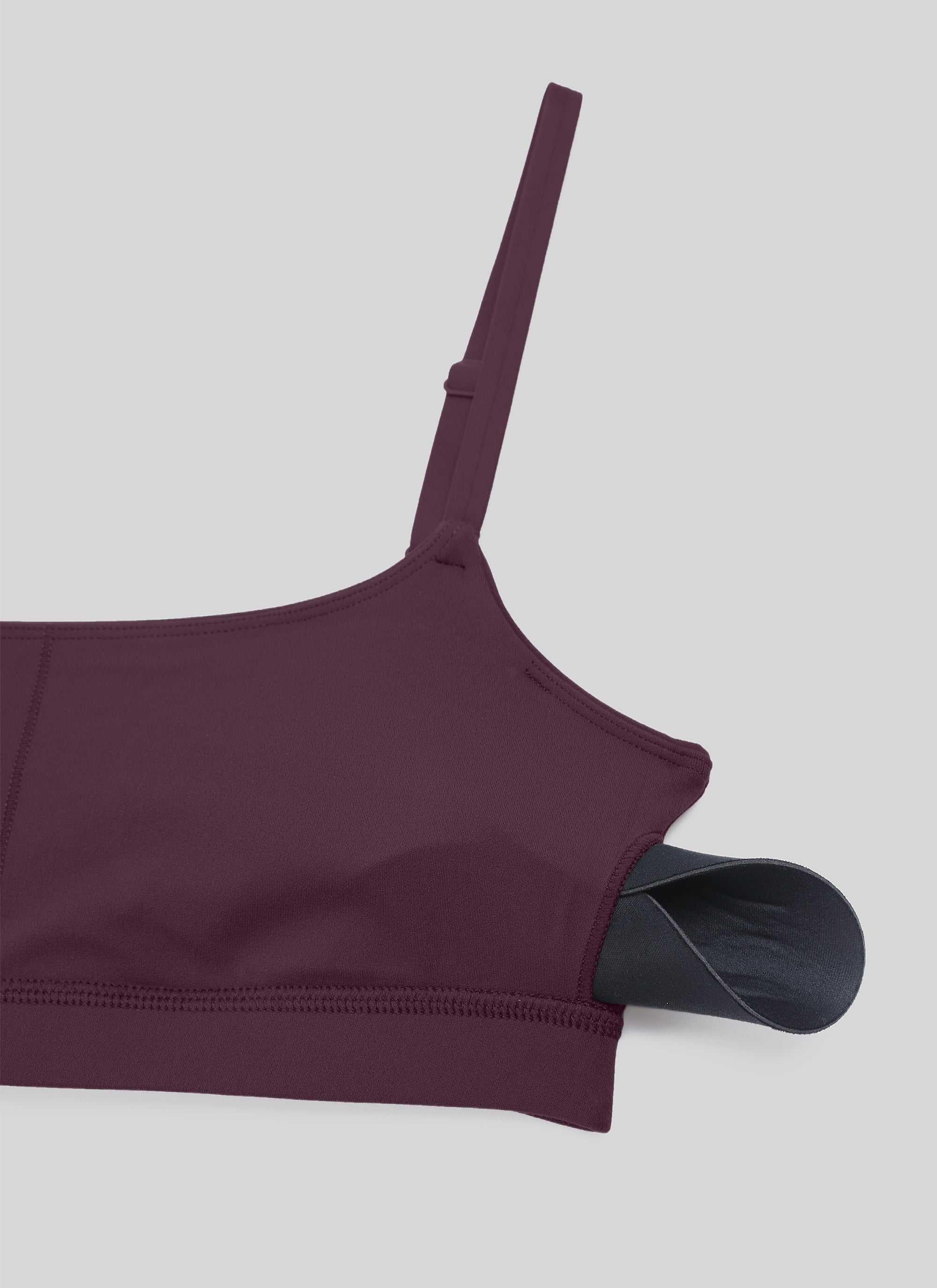 CRZ YOGA Bra Wanita dengan Tali Spaghetti yang Dapat Disesuaikan dan Leher Bulat, Model " Butterluxe ", Warna Ungu Tua