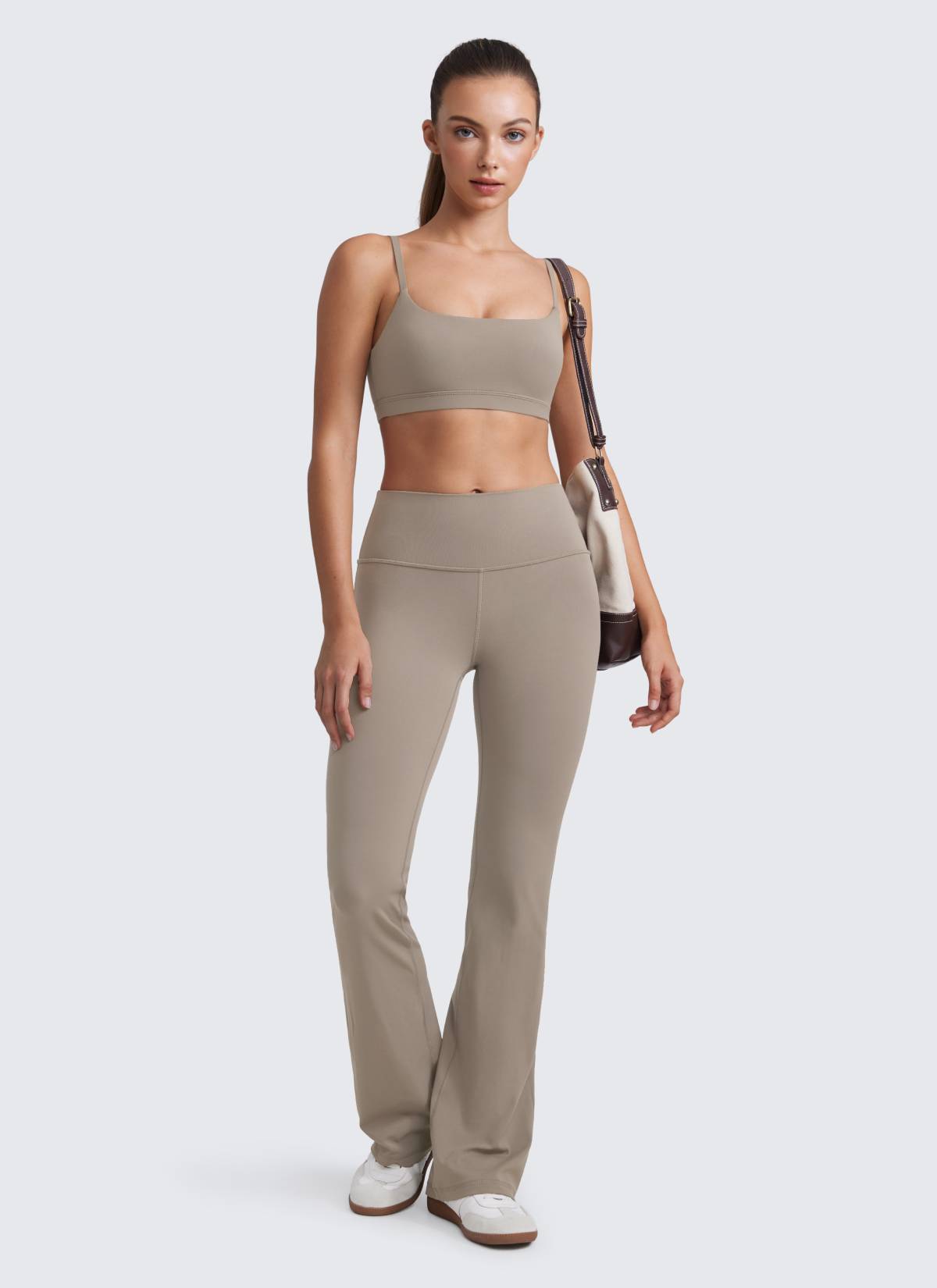 CRZ YOGA Bra Wanita dengan Tali Spaghetti yang Dapat Disesuaikan dan Leher Bulat, Model " Butterluxe ", Warna Abu-abu Hangat