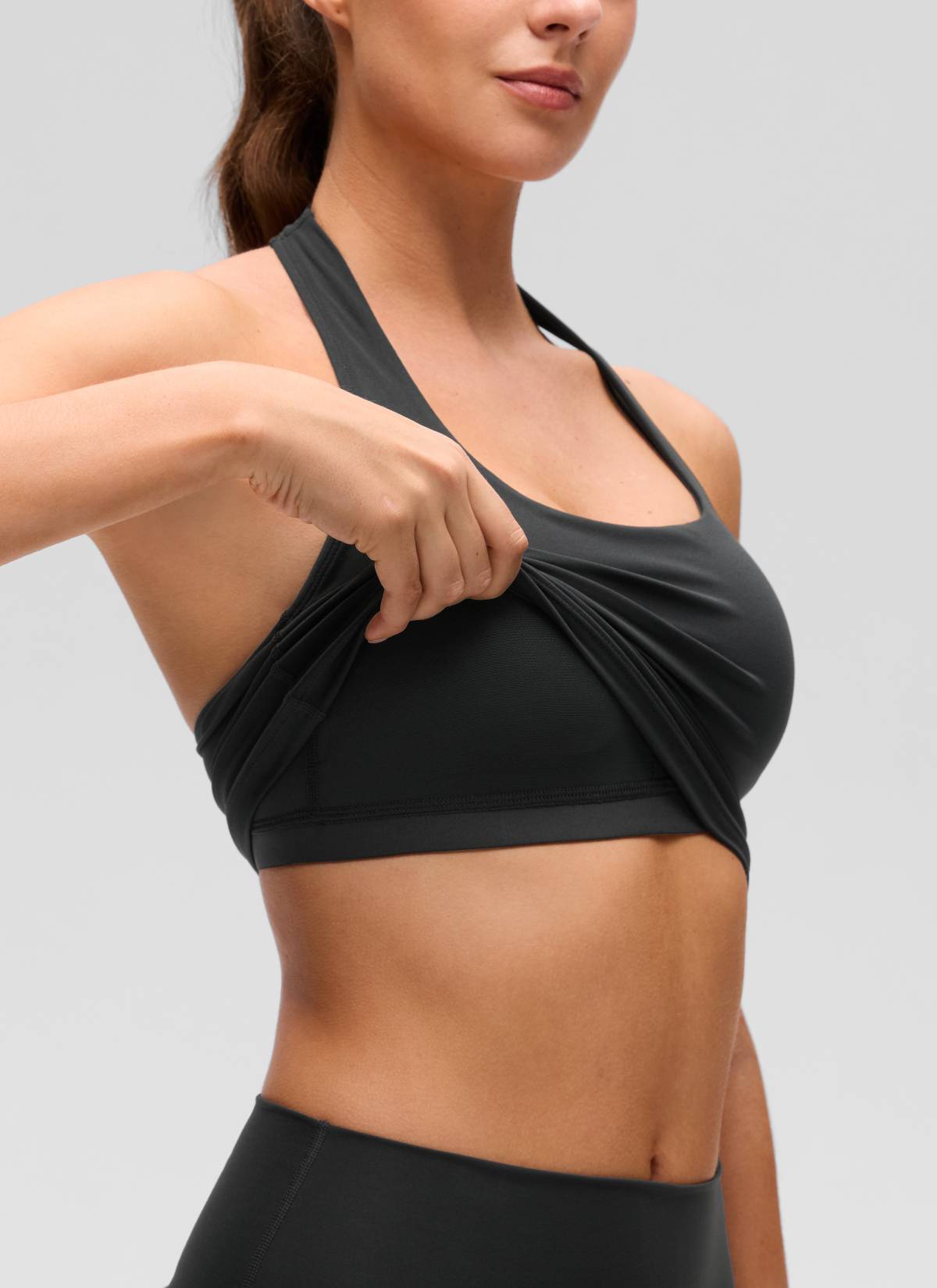 CRZ YOGA Bra Olahraga Halter Panjang untuk Wanita dengan Desain " Butterluxe ", Atasan Crop Tank, Warna Hitam