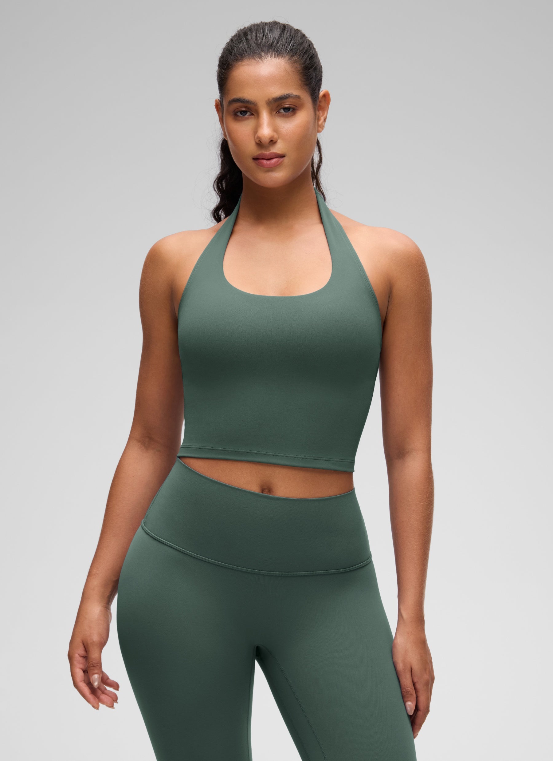 CRZ YOGA Bra Olahraga Halter Panjang untuk Wanita dengan Motif " Butterluxe ", Atasan Crop Tank, Warna Hijau Hutan Gelap