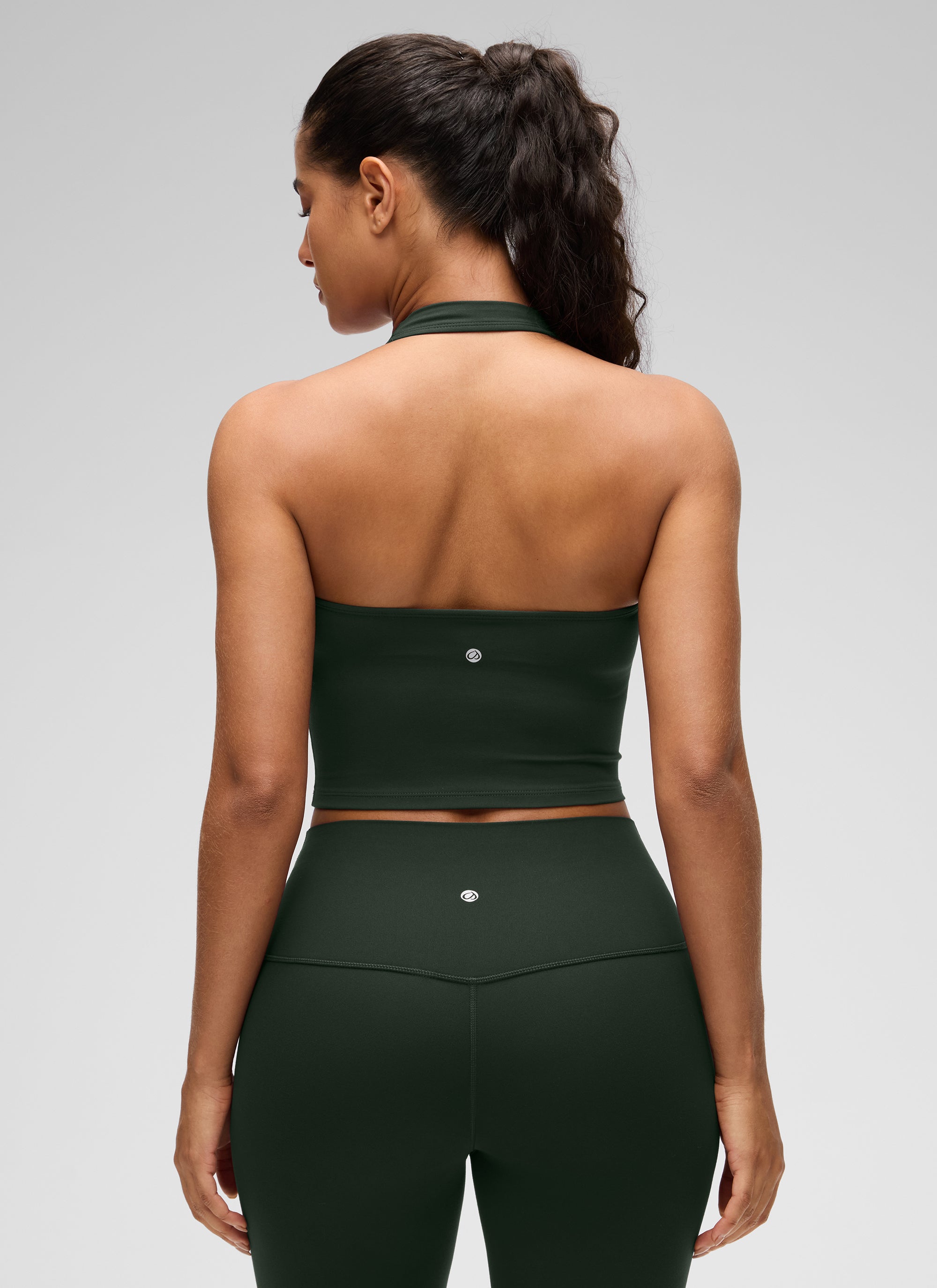 CRZ YOGA Bra Olahraga Halter Panjang untuk Wanita dengan Desain " Butterluxe ", Atasan Crop Tank, Warna Legend Green