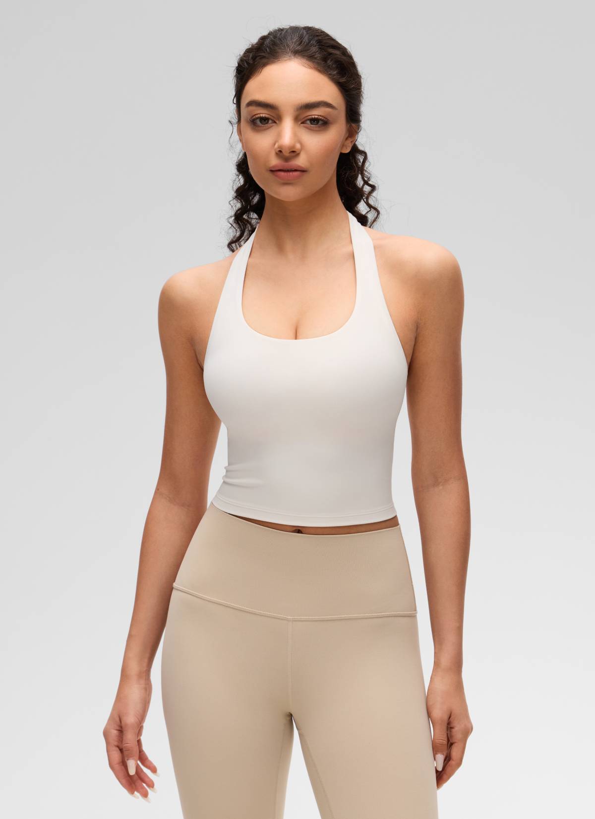 CRZ YOGA Bra Olahraga Halter Panjang untuk Wanita dengan Desain " Butterluxe ", Atasan Crop Tank, Warna Putih dan Aprikot