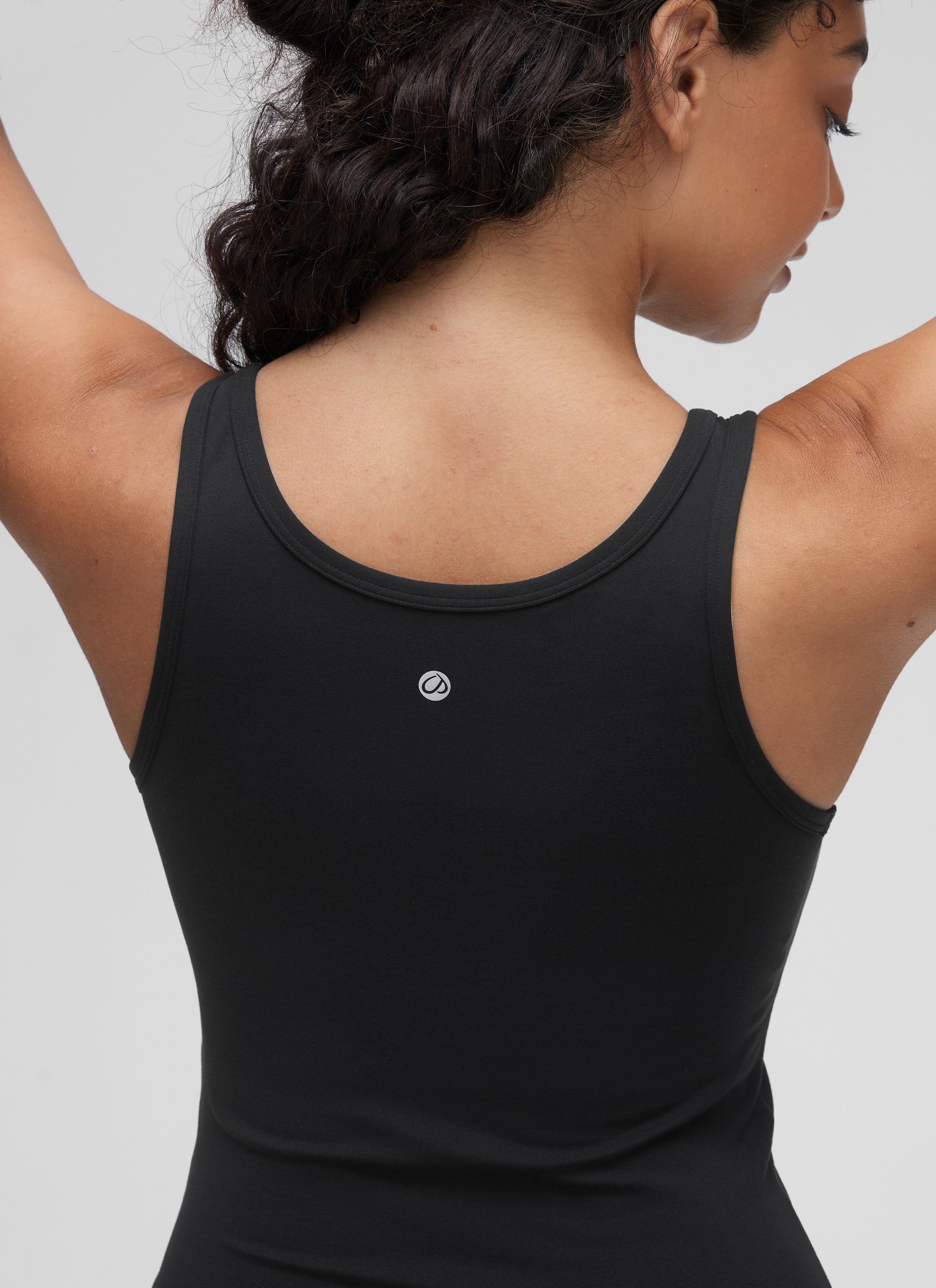 CRZ YOGA Atasan Tank Top Yoga Wanita dengan Potongan Ketat dan Punggung Racer Butterluxe , Warna Hitam