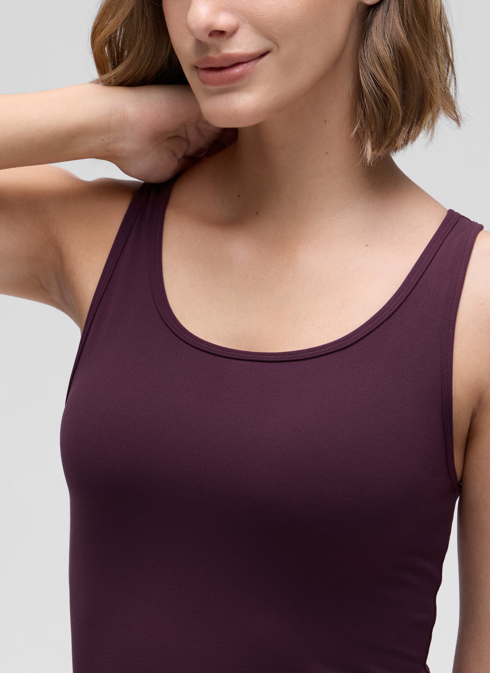 CRZ YOGA Atasan Tank Top Yoga Wanita dengan Potongan Ketat dan Punggung Terbuka ( Butterluxe ) Warna Ungu Tua