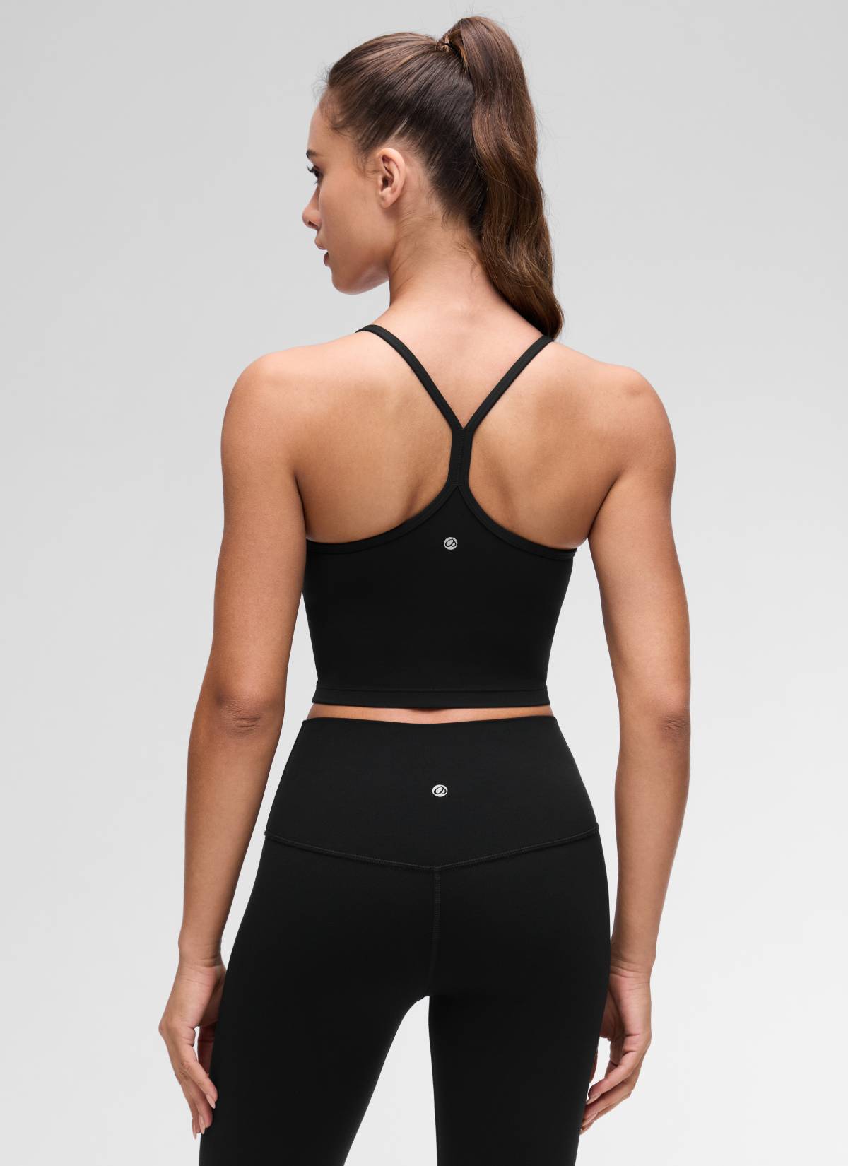 CRZ YOGA Bra Olahraga Wanita dengan Potongan Punggung Y dan Garis Panjang ( Butterluxe ), Atasan Tank Top Pendek, Warna Hitam