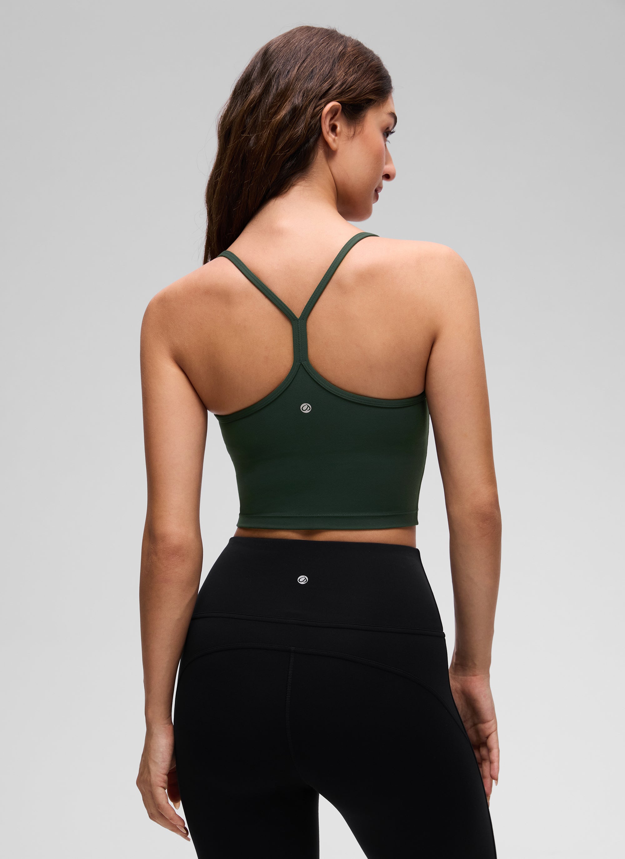 CRZ YOGA Bra Olahraga Wanita dengan Desain " Butterluxe " dan Punggung Berbentuk Y, Model Longline, Crop Tank Top, Warna Legend Green