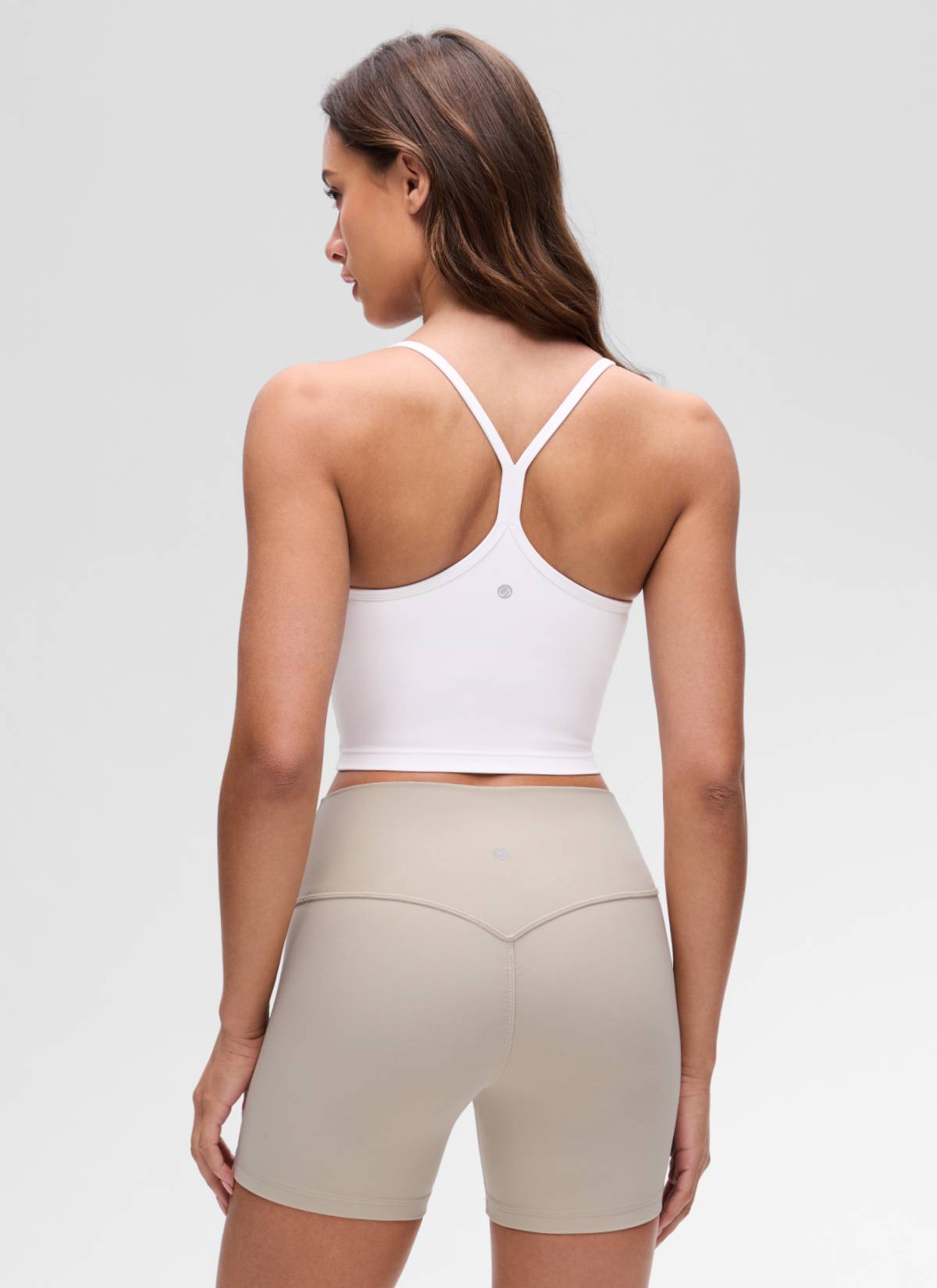 CRZ YOGA Bra Olahraga Wanita dengan Desain " Butterluxe " dan Punggung Berbentuk Y, Model Longline, Tank Top Pendek, Warna Putih
