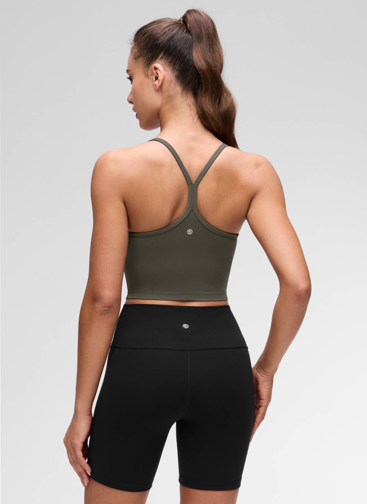 CRZ YOGA Bra Olahraga Wanita dengan Desain " Butterluxe " dan Punggung Berbentuk Y, Model Longline, Tank Top Pendek, Warna Hijau Tentara Muda